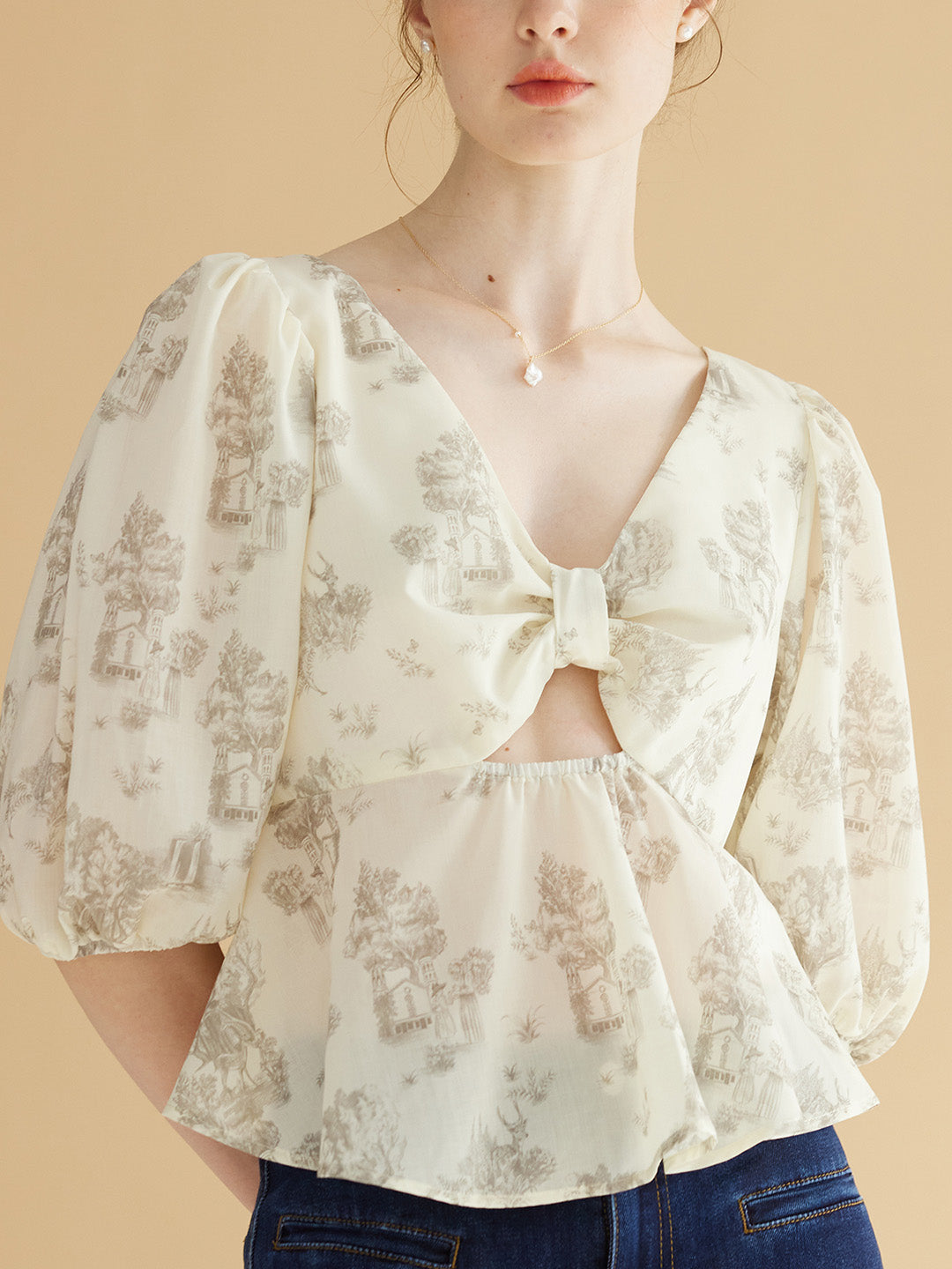 【Final Sale】Malayah Rose Print Knotted Cutout Top