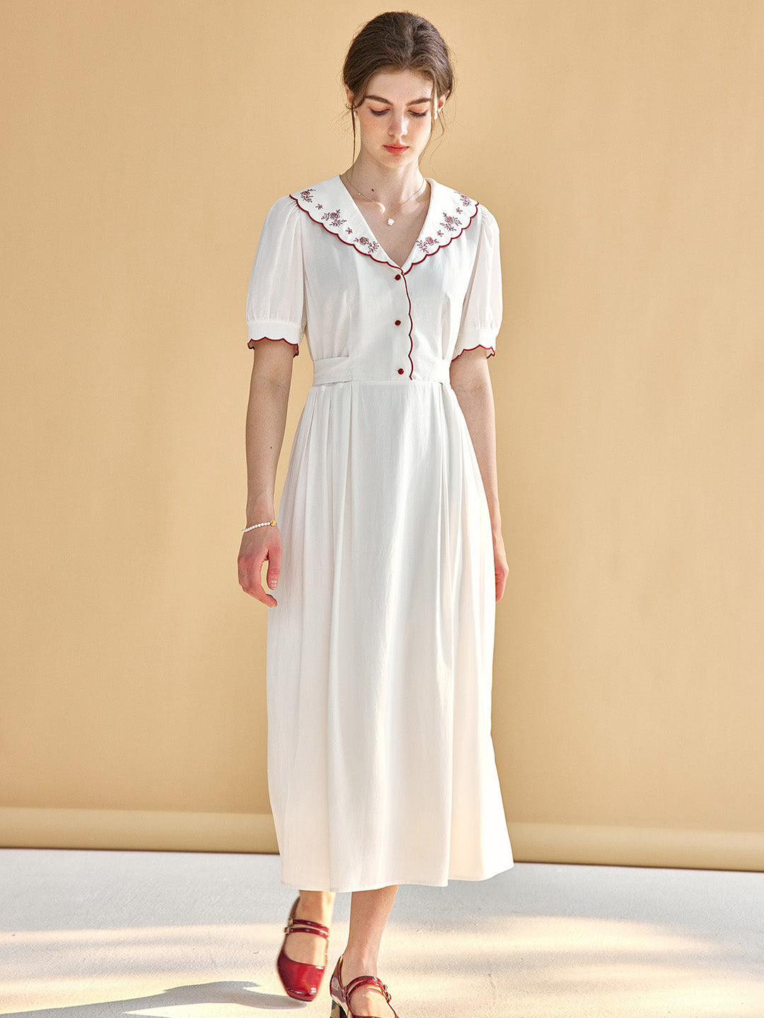 【Final Sale】Yareli Sweet Contrast Embroidered V-Neck Dress