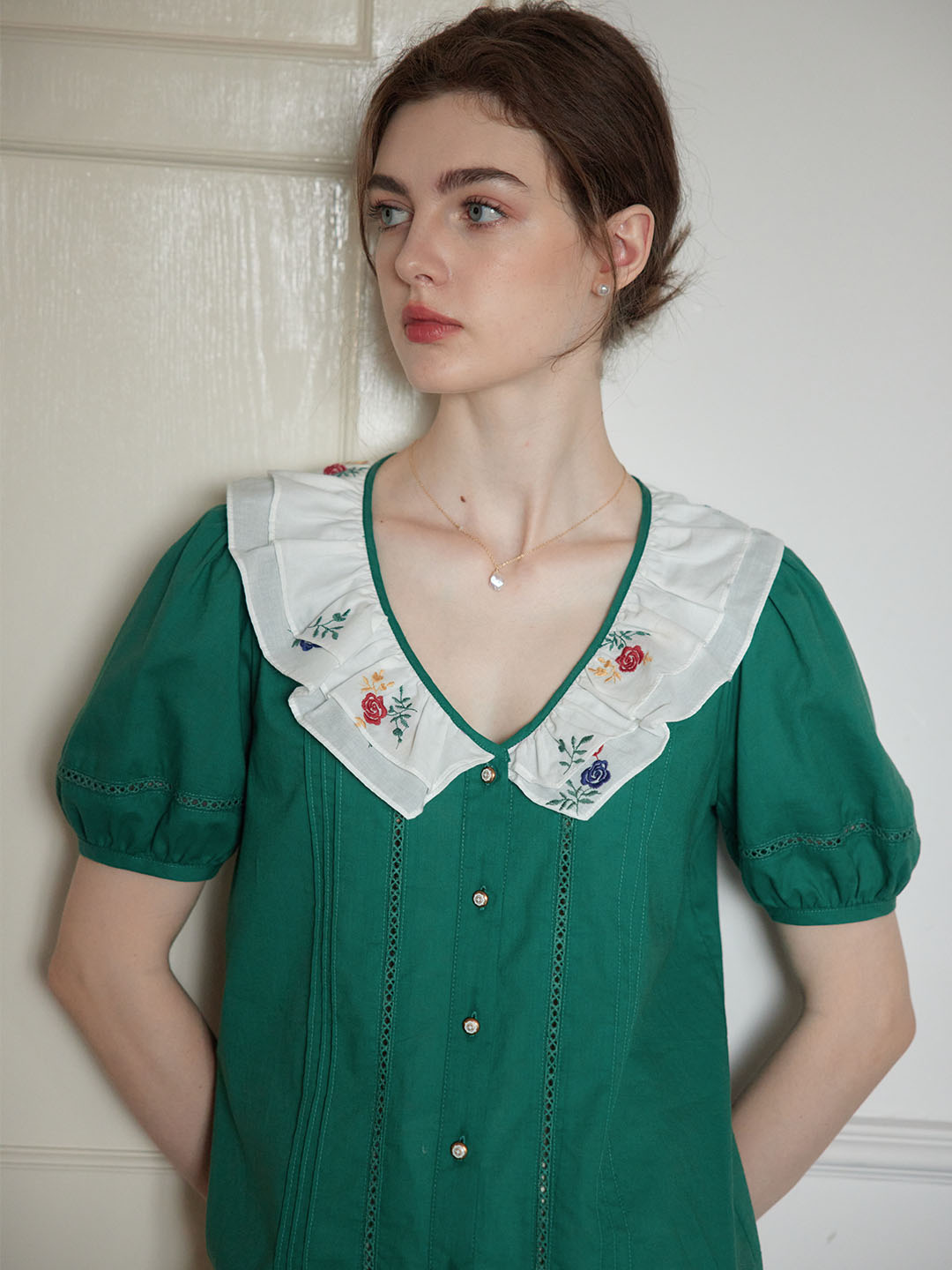 【Final Sale】Hanna V-neck Contrast Colorful Rose Embroidery Lapel Puff Sleeve Cotton Blouse