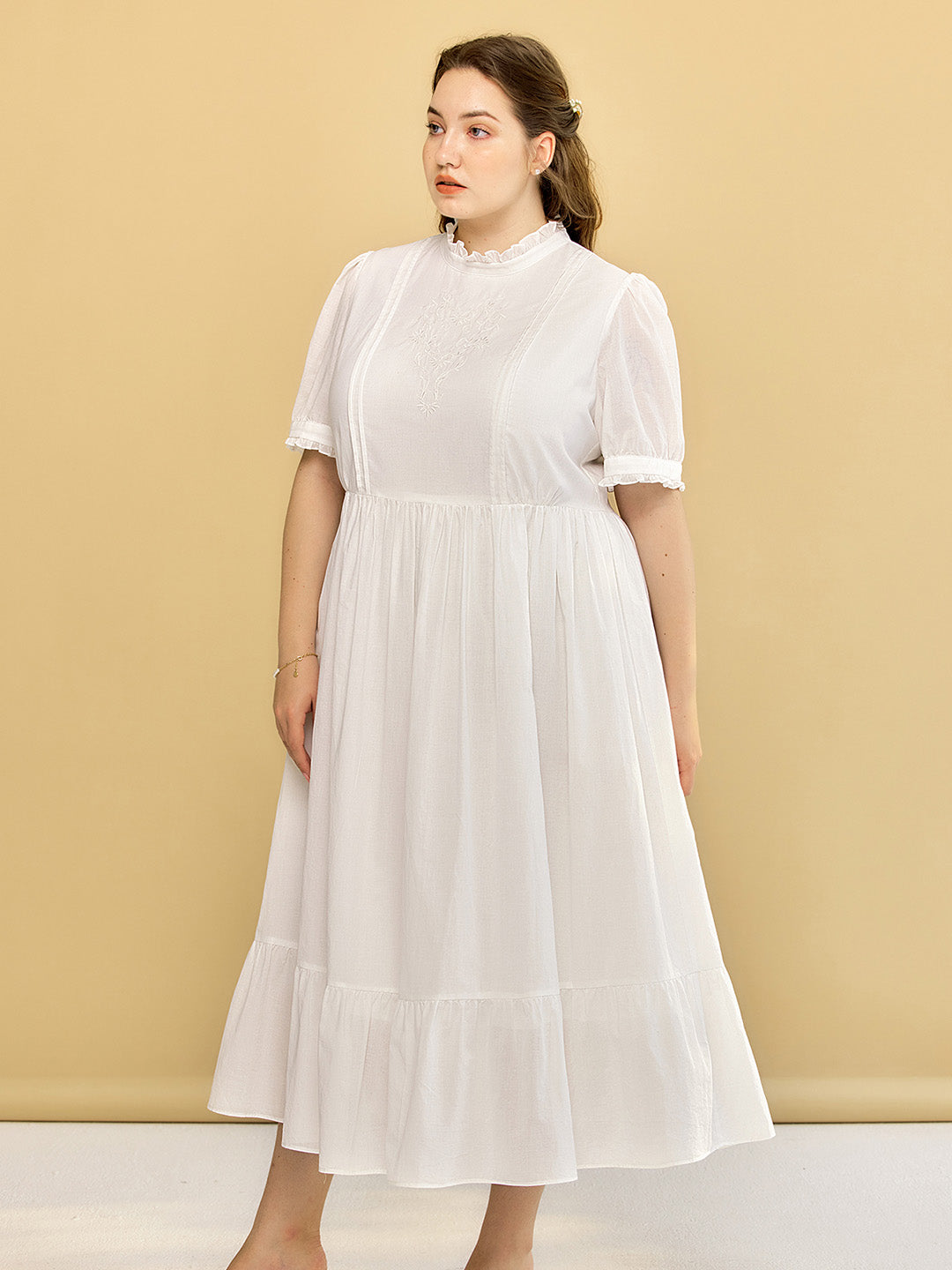 【Final Sale】Plus Size Afra White Stand-up Collar Bubble Sleeve Dress