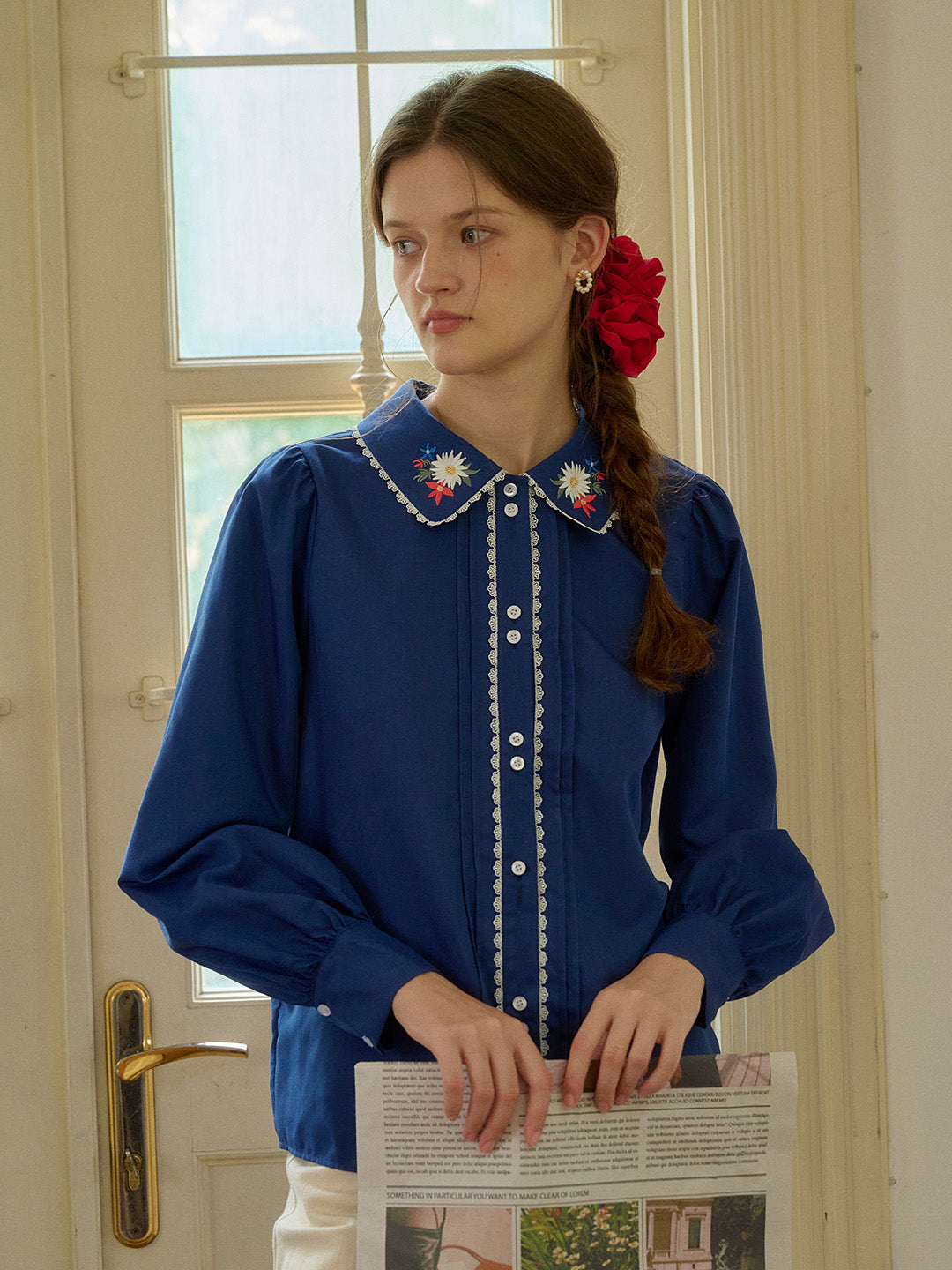 【Final Sale】Kylee Contrast Floral Embroidered Lapel Lace Panel Shirt