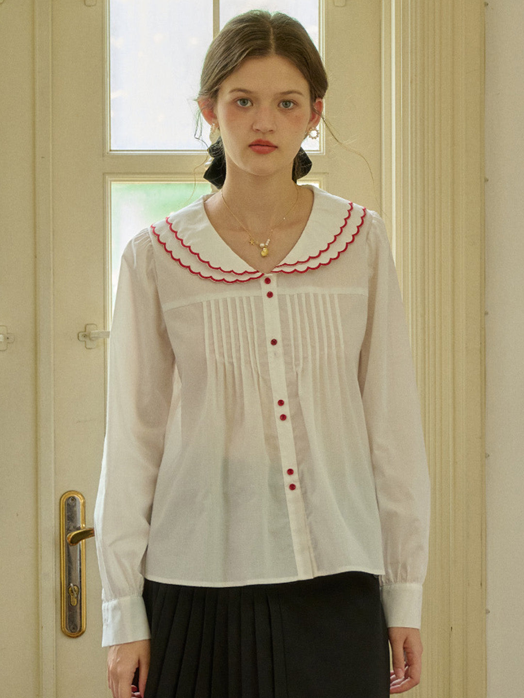 【Black Friday】Lilyana Doll Collar Contrasting Button Pleated Blouse