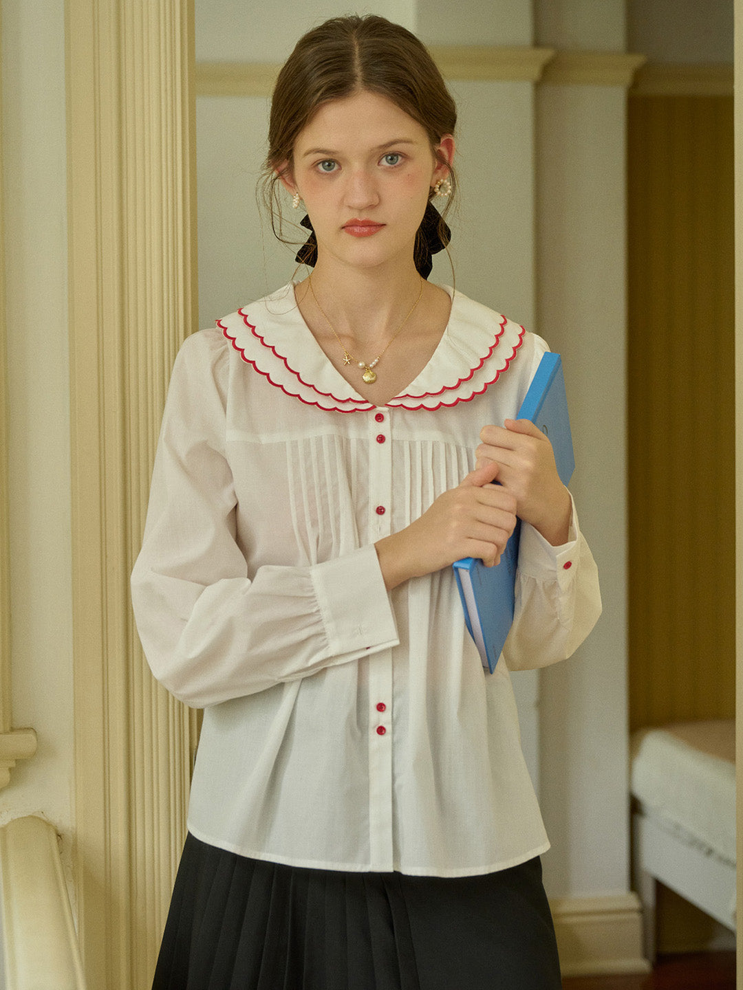 【Final Sale】Lilyana Doll Collar Contrasting Button Pleated Blouse