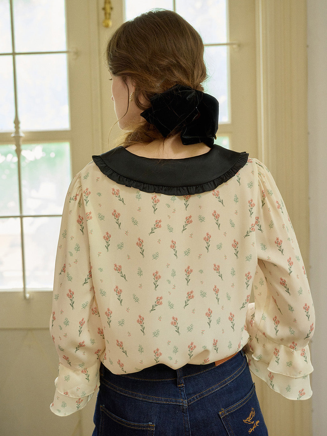 【Final Sale】Ayleen Notched Collar Floral Contrasting Blouse