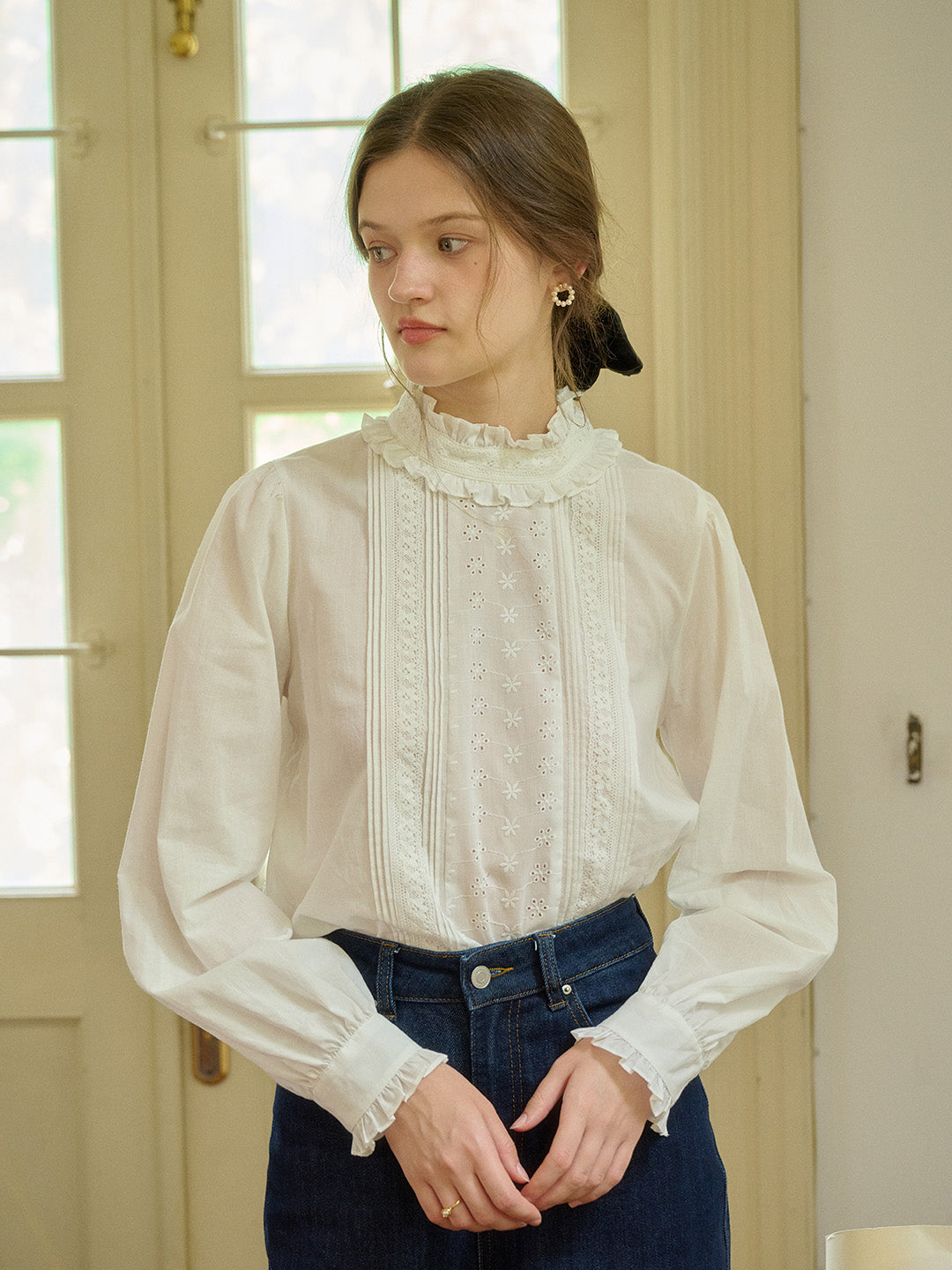 【Final Sale】Kiana Vintage Trim Mock Neck Lace Panel Floral Embroidered Cotton Eedwardian Style Blouse