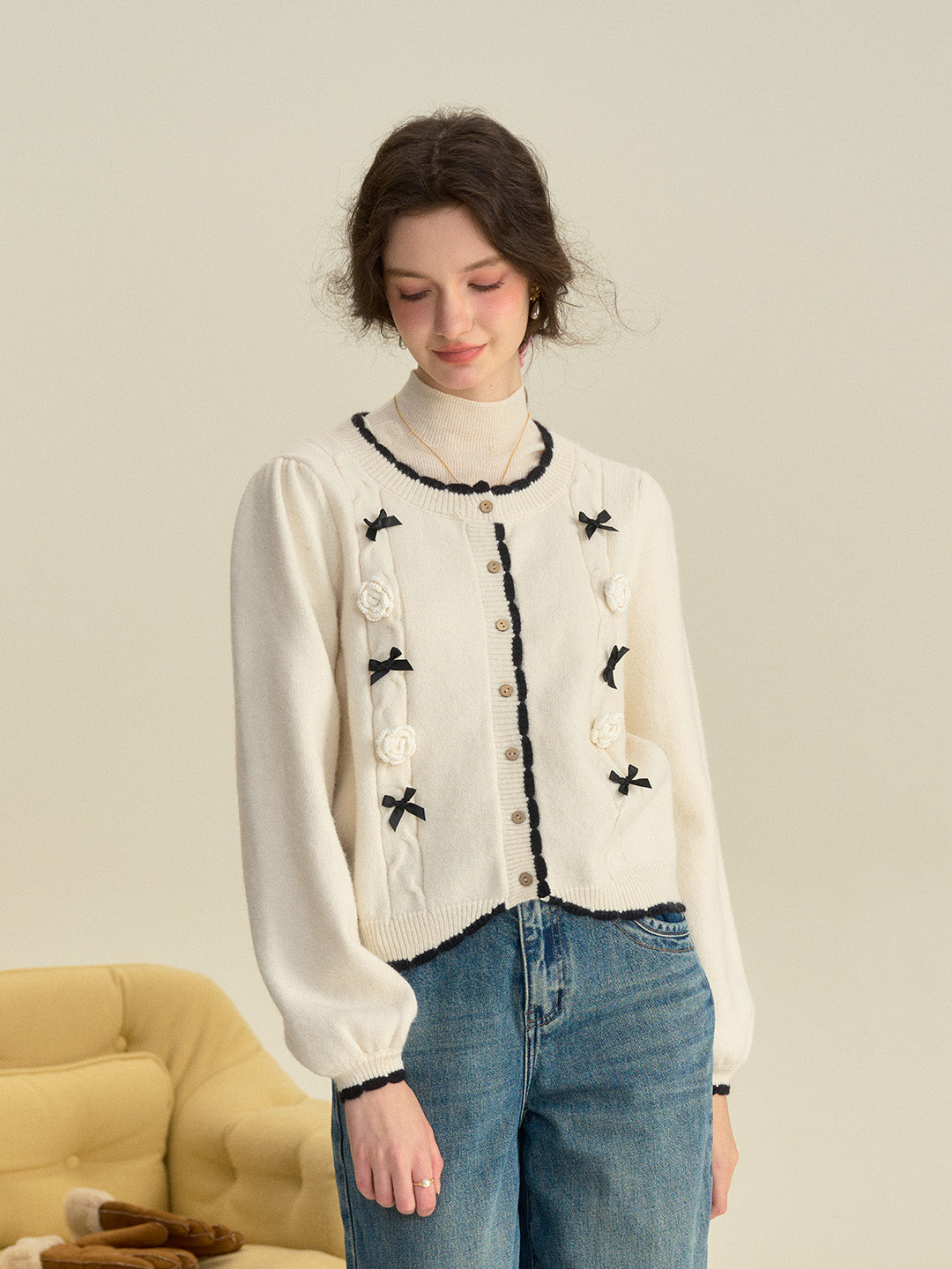 【Final Sale】Neriah Round Neck Contrasting 3D Rose Bow Knitted Cardigan