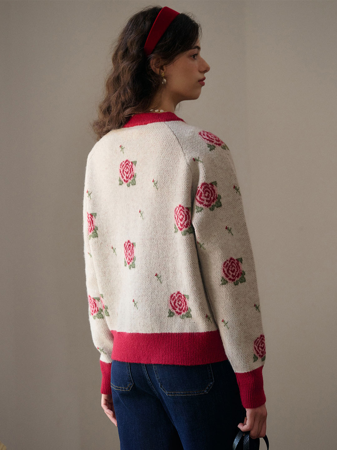 Emersyn Contrast Color Crew Neck Rose Sweater
