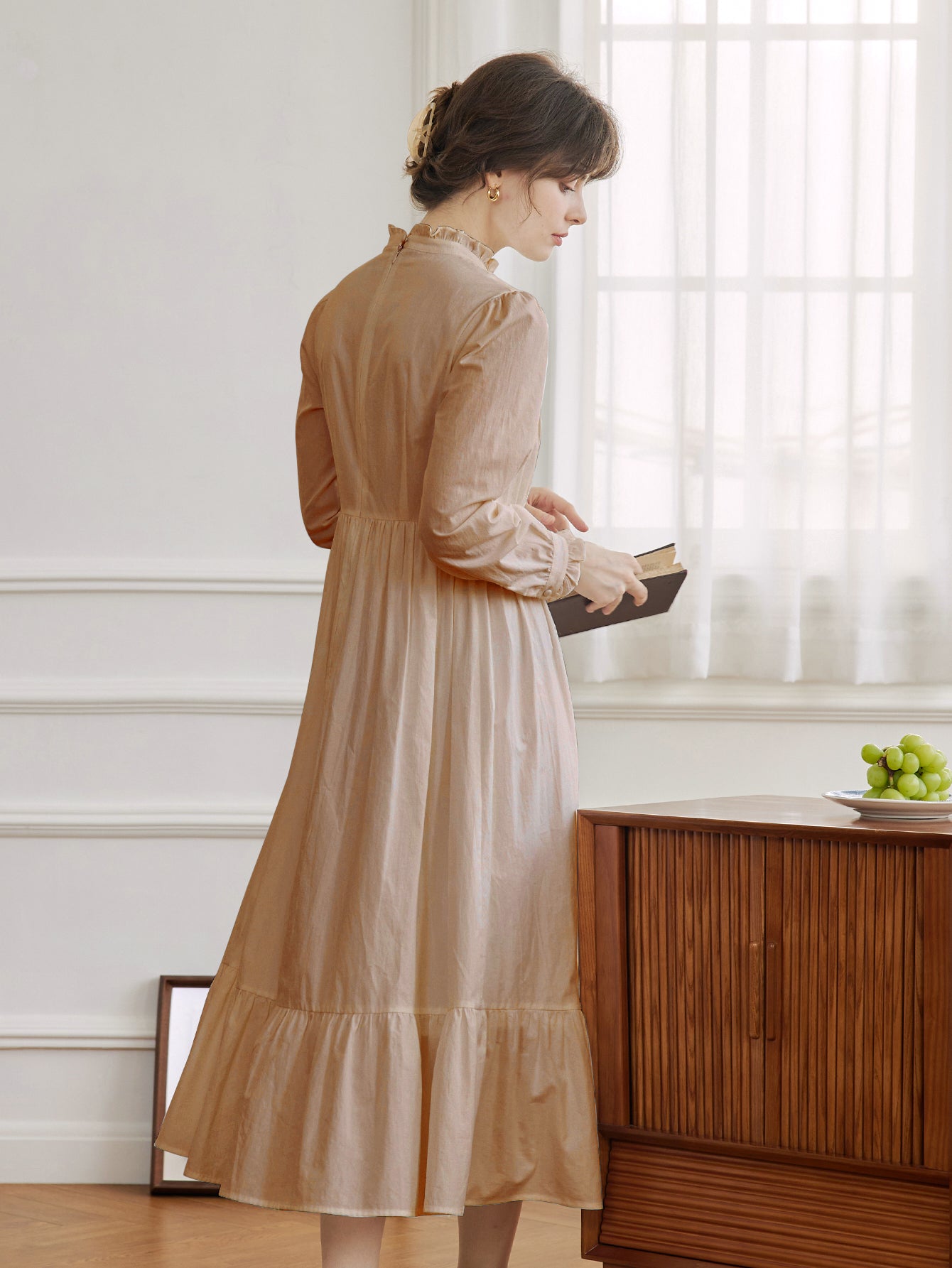 Aurelia Retro Long-sleeve Khaki Dress