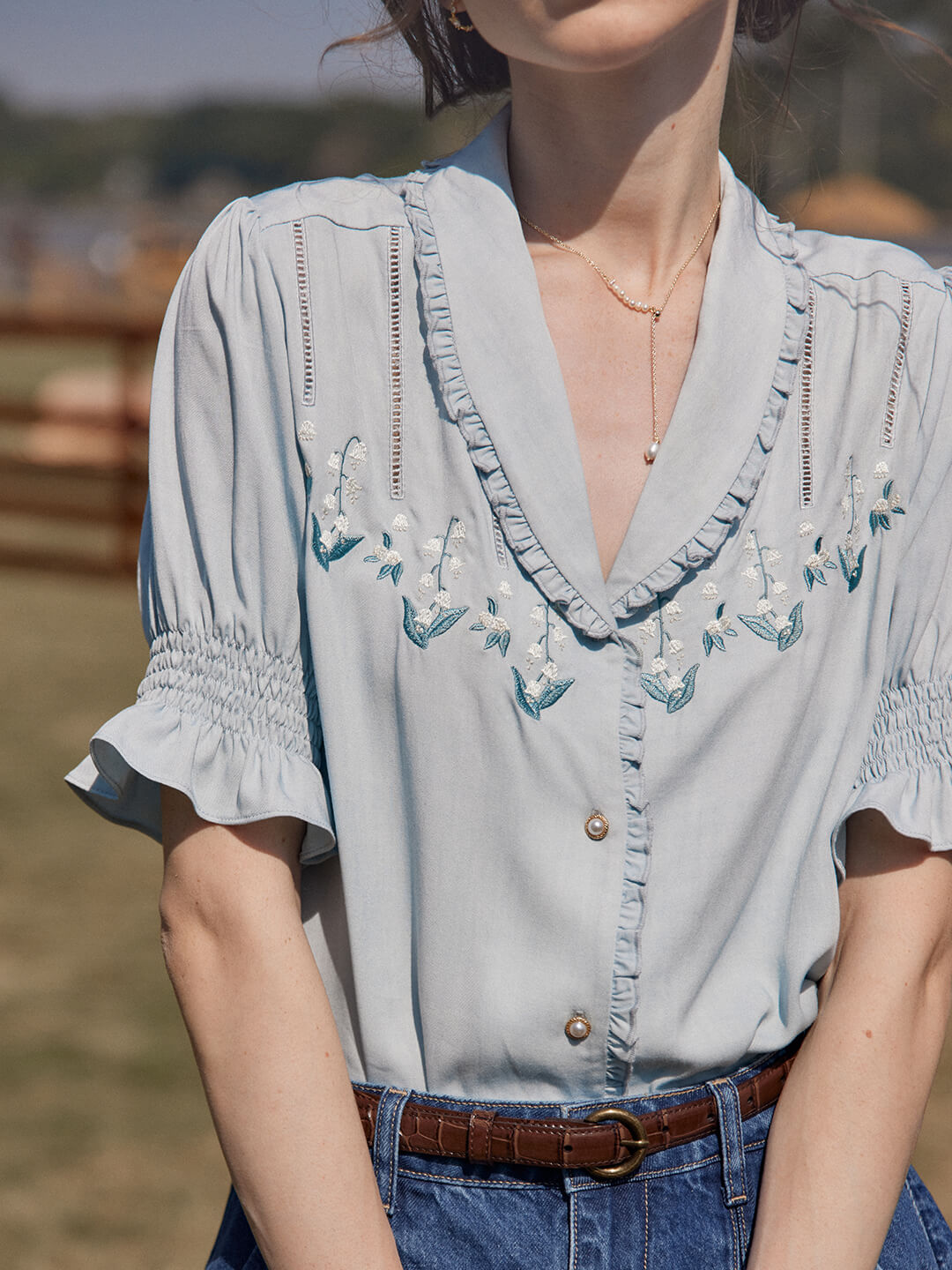 Convallaria Floral Embroidered Puff Top