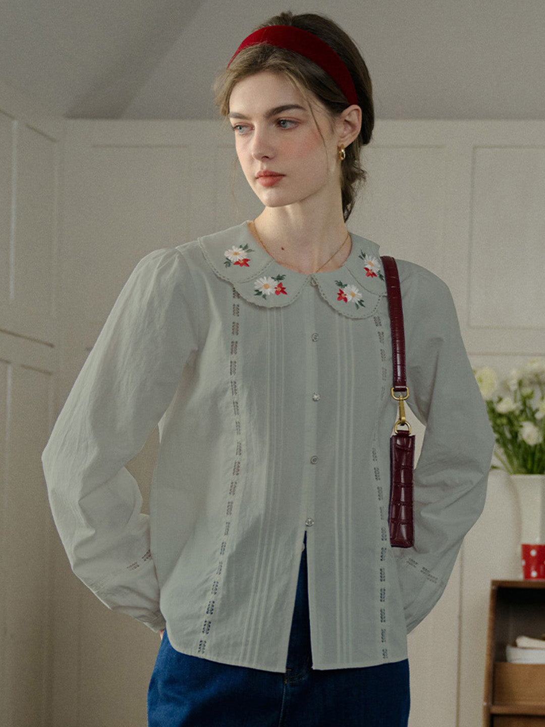 【Final Sale】Gracelyn Peter Pan Collar Embroidery Blouse - Gray