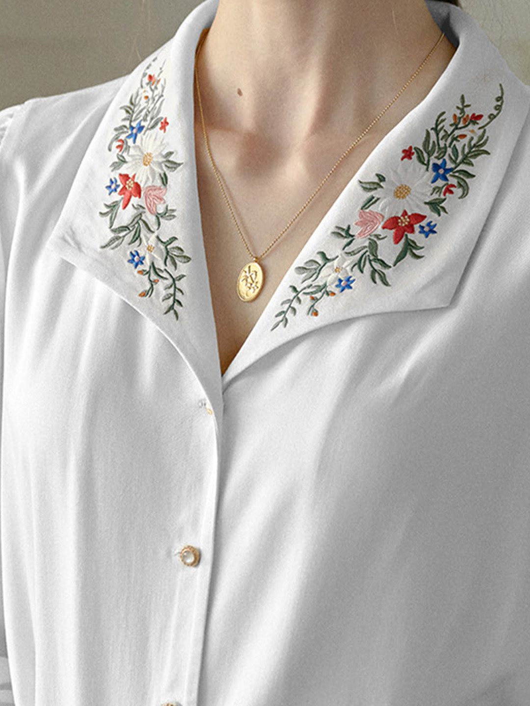 【Final Sale】Anne Embroidered Contrast Color Casual Daily Fashionable Elegant Charming Blouse