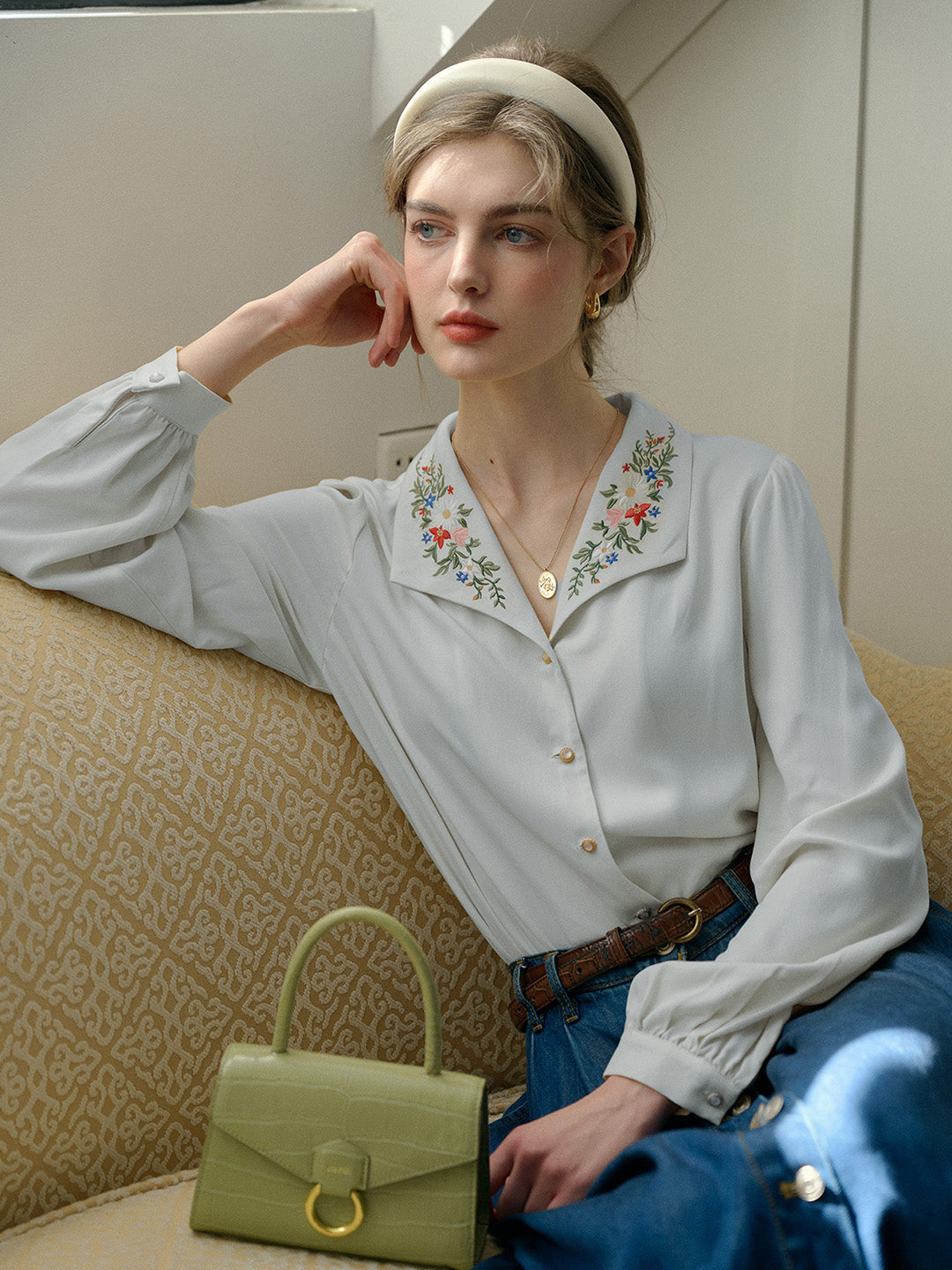 【Final Sale】Anne Embroidered Contrast Color Casual Daily Fashionable Elegant Charming Blouse - Blue