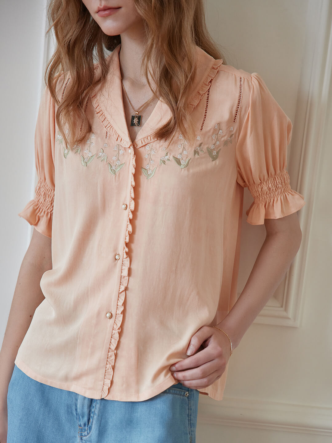 Convallaria Floral Embroidered Puff Top