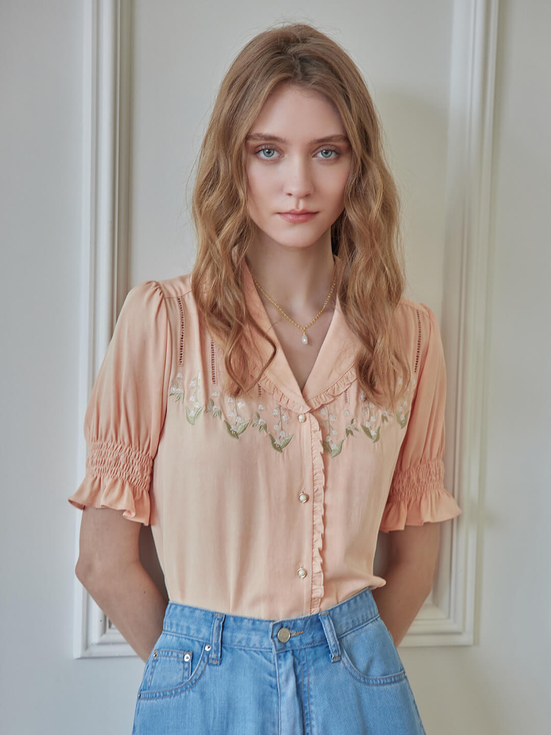 Convallaria Floral Embroidered Puff Top