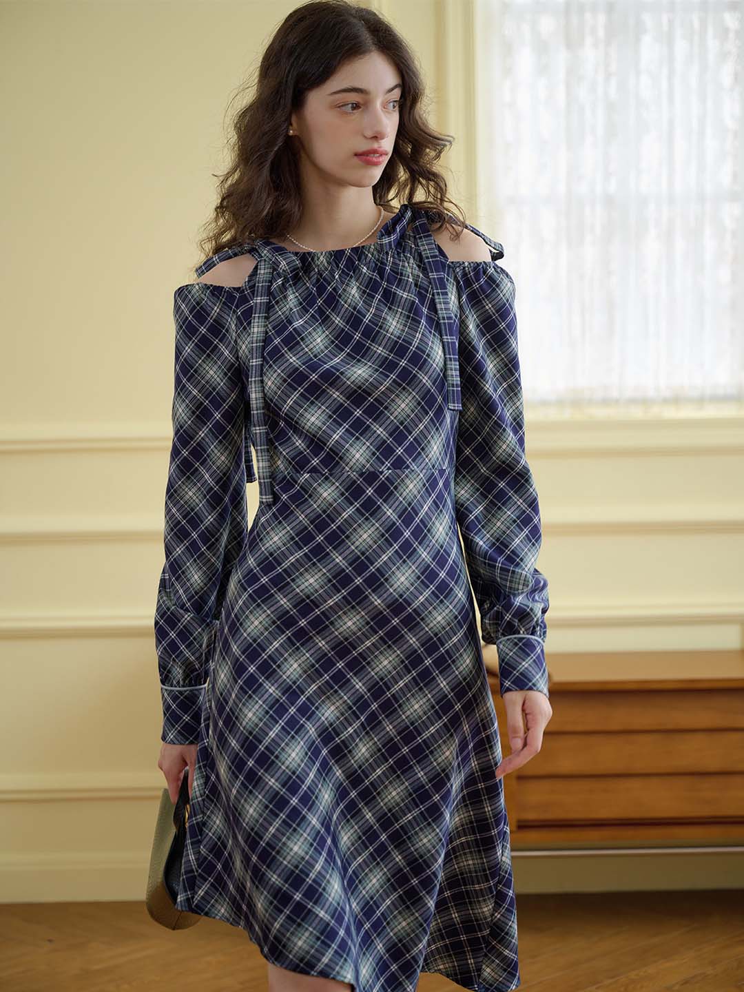 【Final Sale】Emery Plaid Print Cold Shoulder Knot Detail Dress