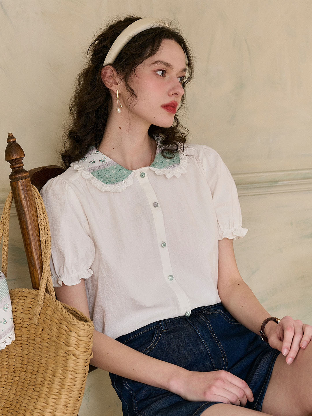 【Final Sale】Alondra Lace Floral Contrast Doll Collar Puff Sleeve Cotton Blouse