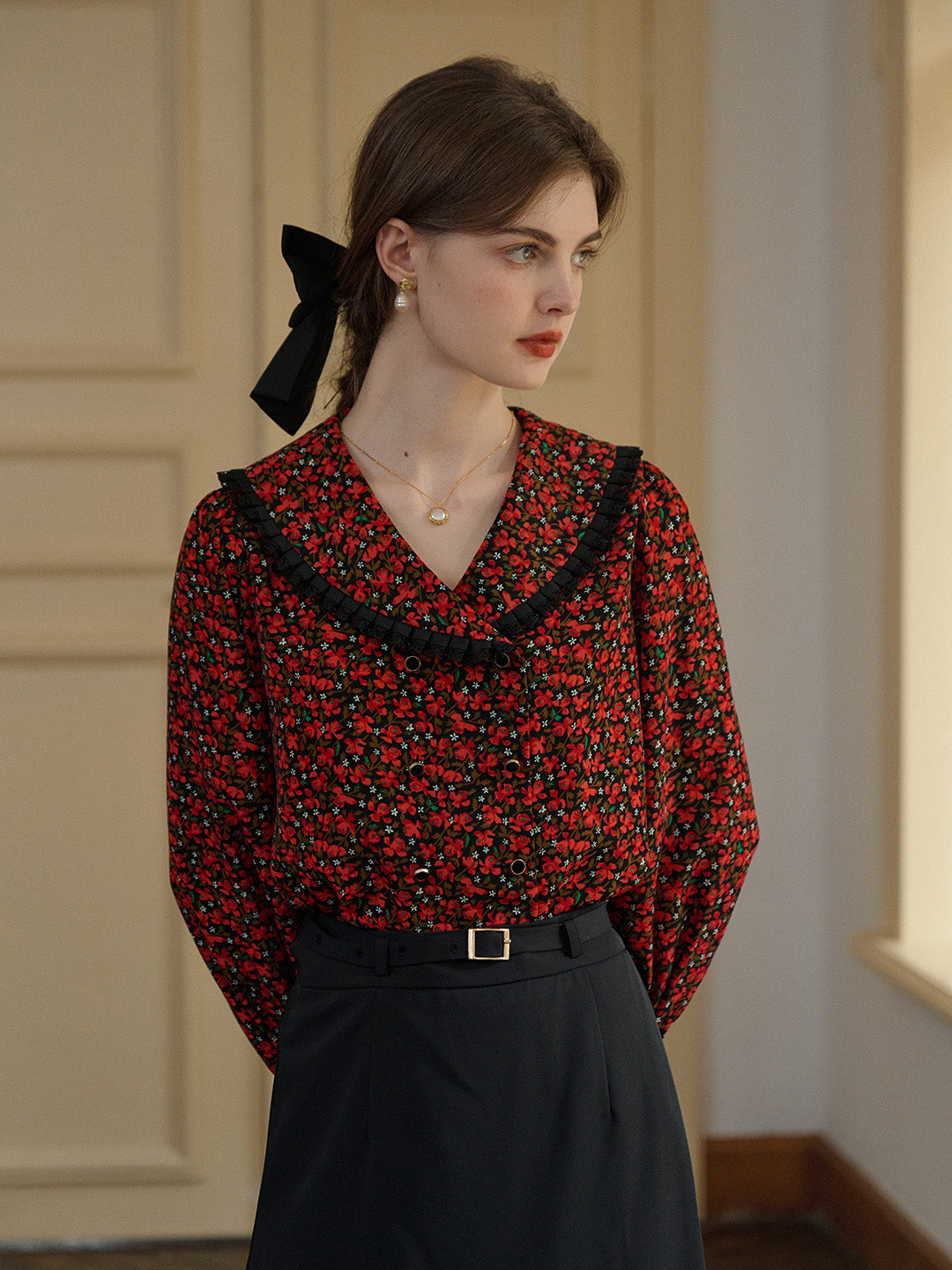 【Final Sale】Indy Notched Lapel Contrasting Floral Blouse