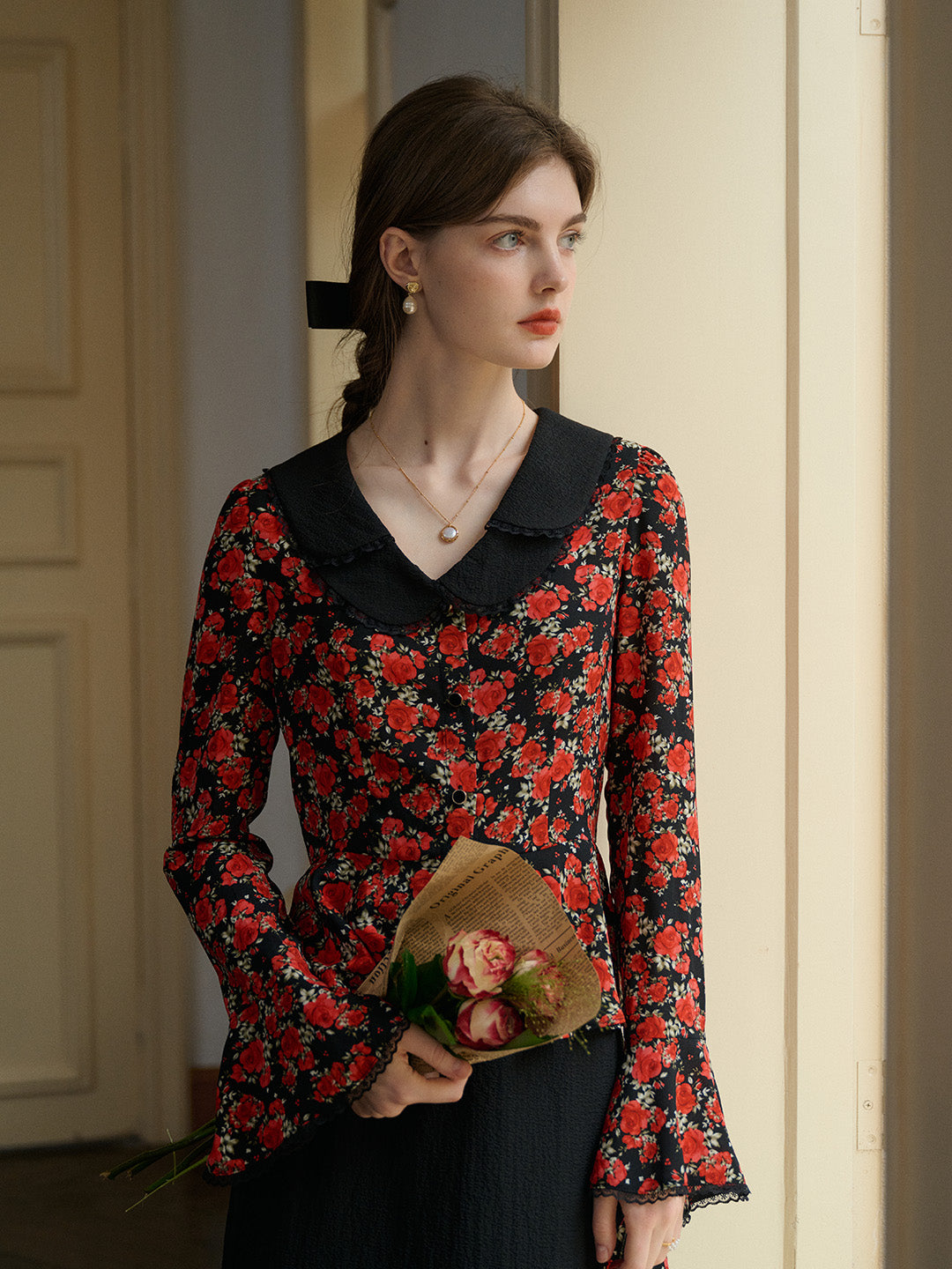 【Final Sale】Kamiyah Elegant Notched Lapel Contrasting Floral Blouse