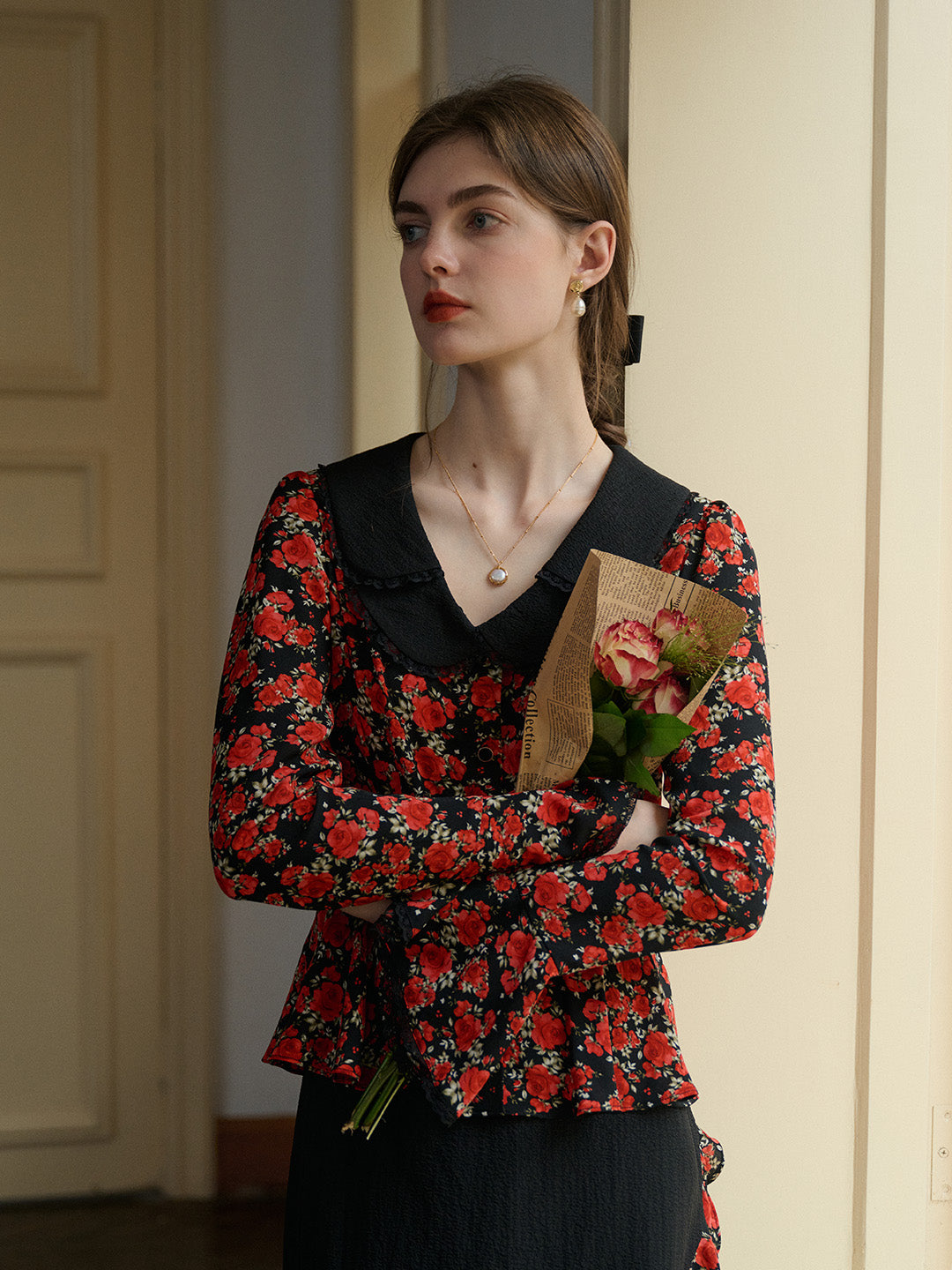 【Final Sale】Kamiyah Elegant Notched Lapel Contrasting Floral Blouse