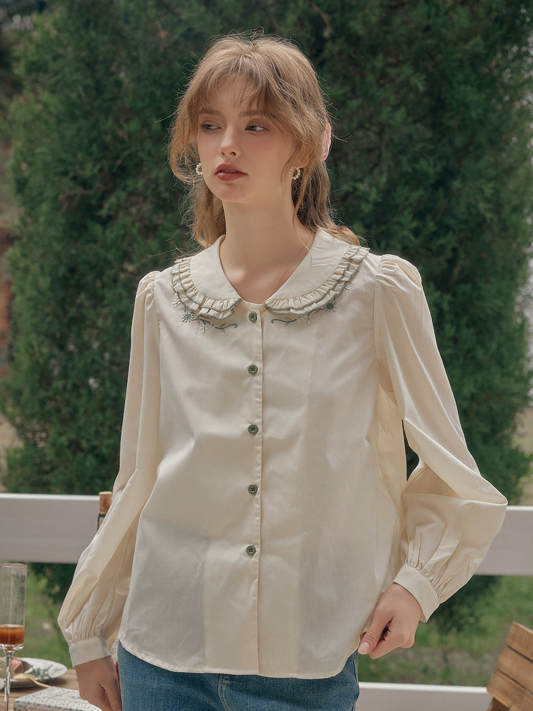 【Final Sale】Maren Peter Pan Collar Floral Embroidery Blouse - White