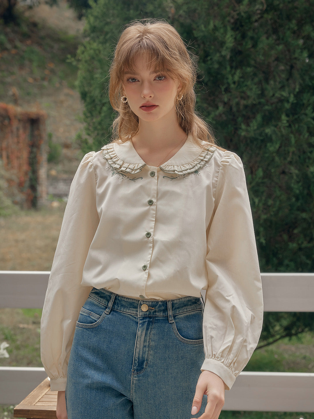 【Final Sale】Maren Peter Pan Collar Floral Embroidery Blouse - White