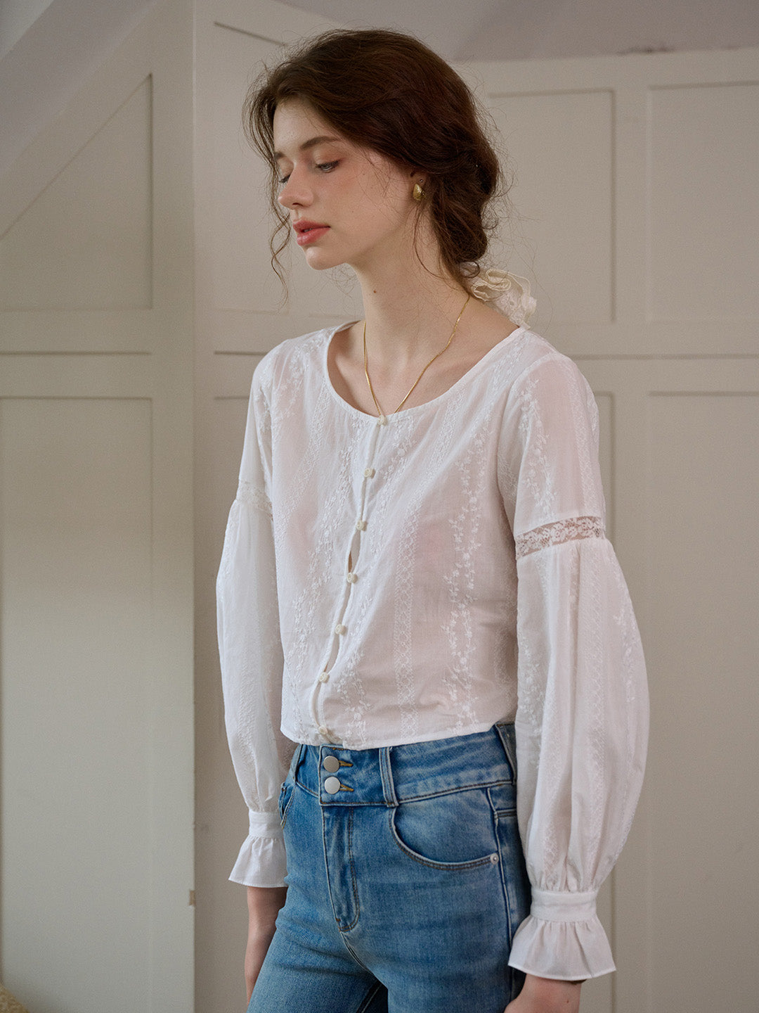 【Final Sale】Madilynn Embroidered Cotton Blouse With Removable Collar