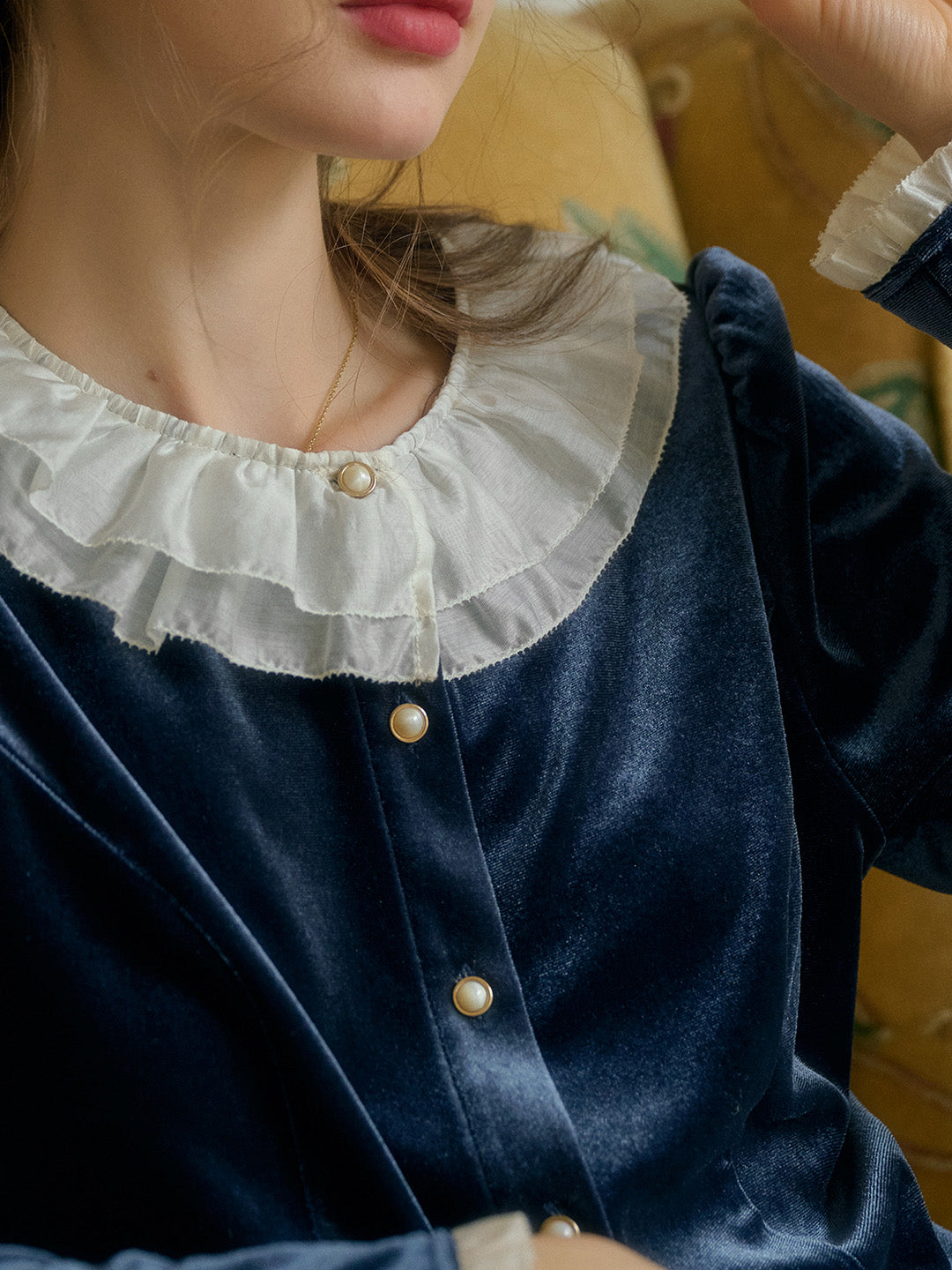 Azaria Lace Collar Contrasting Velvet Top - Blue