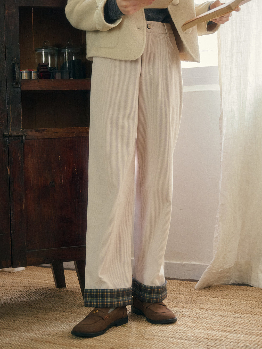 Lila Classic Corduroy Straight Trousers - Brown