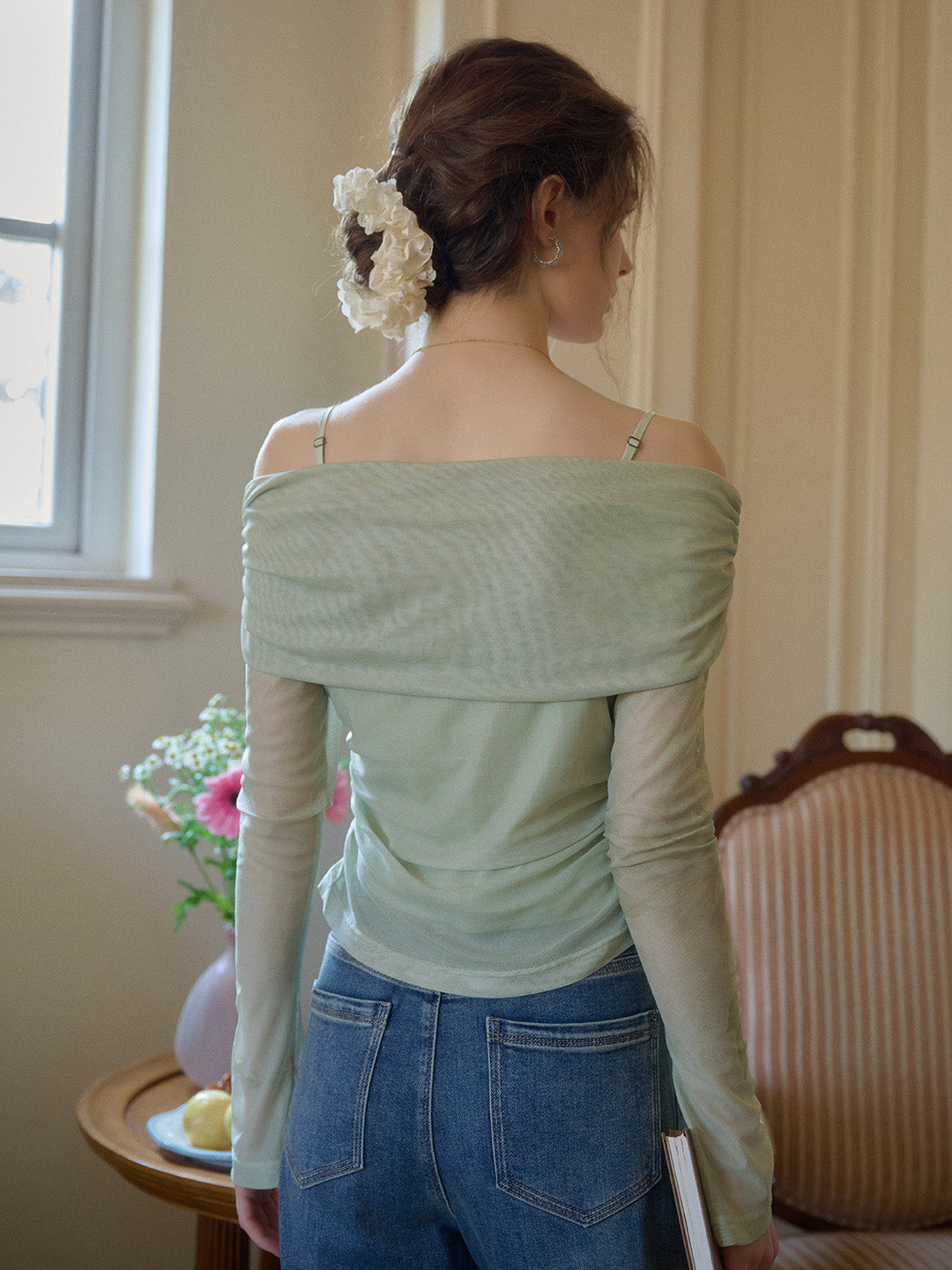 Freesia Off-shoulder Leaf Top