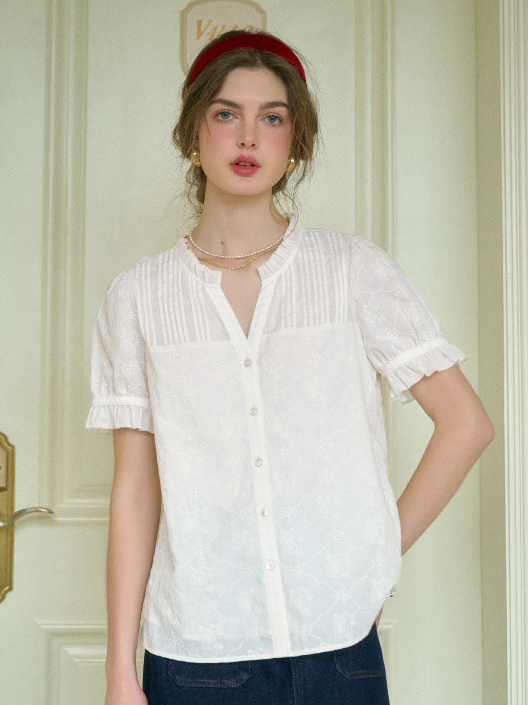 Kinnie V-Neck Embroidery Cotton Top