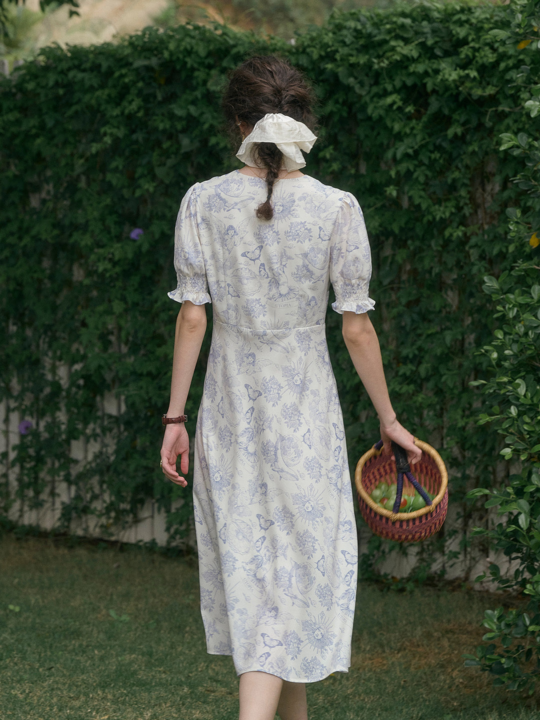 【Final Sale】Stormi Charming V-neck Lace Trimmed Floral Print Dress - Apricot