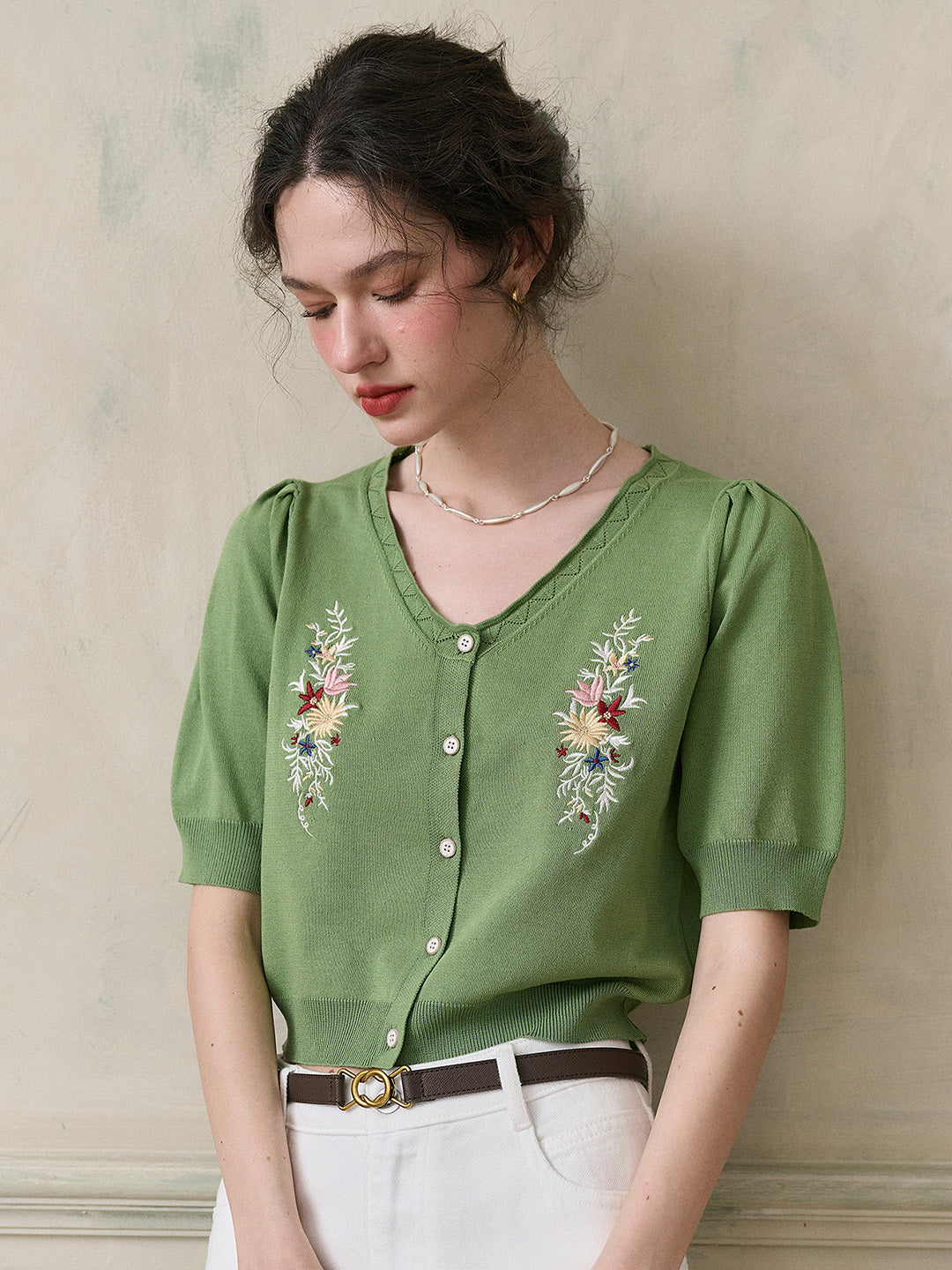 【Final Sale】Juno V-Neck Embroidery Blouse