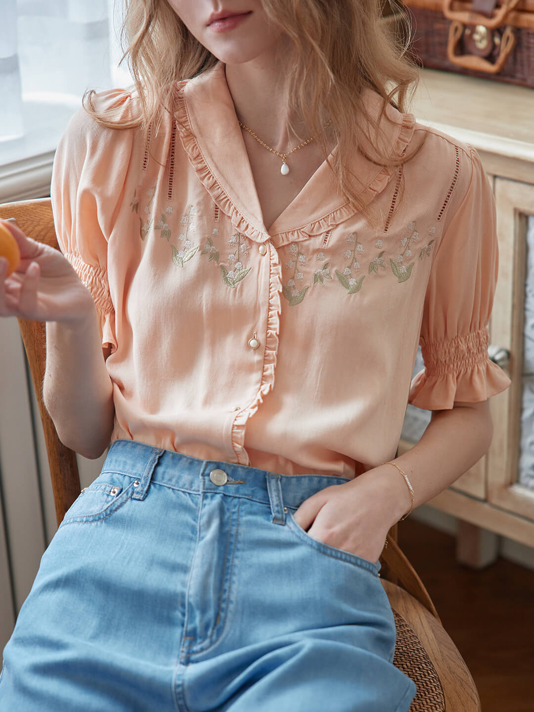 Convallaria Floral Embroidered Puff Top