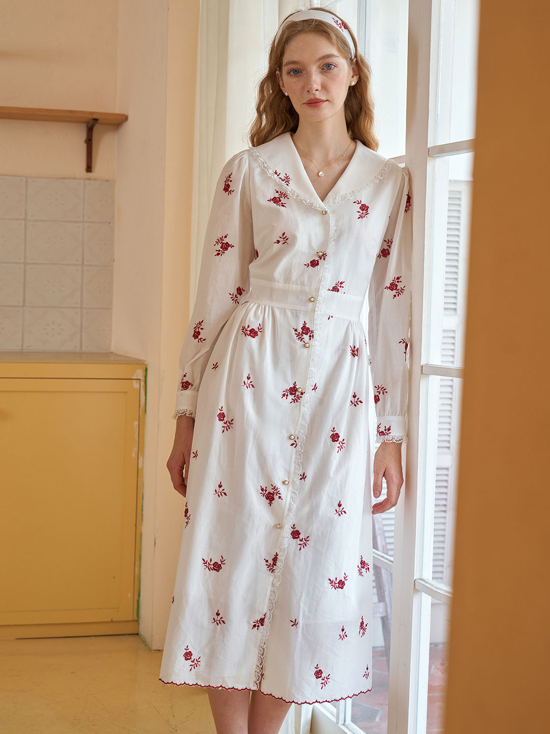 【Final Sale】Keyla Floral Embroidery V-Neck Cotton Dress