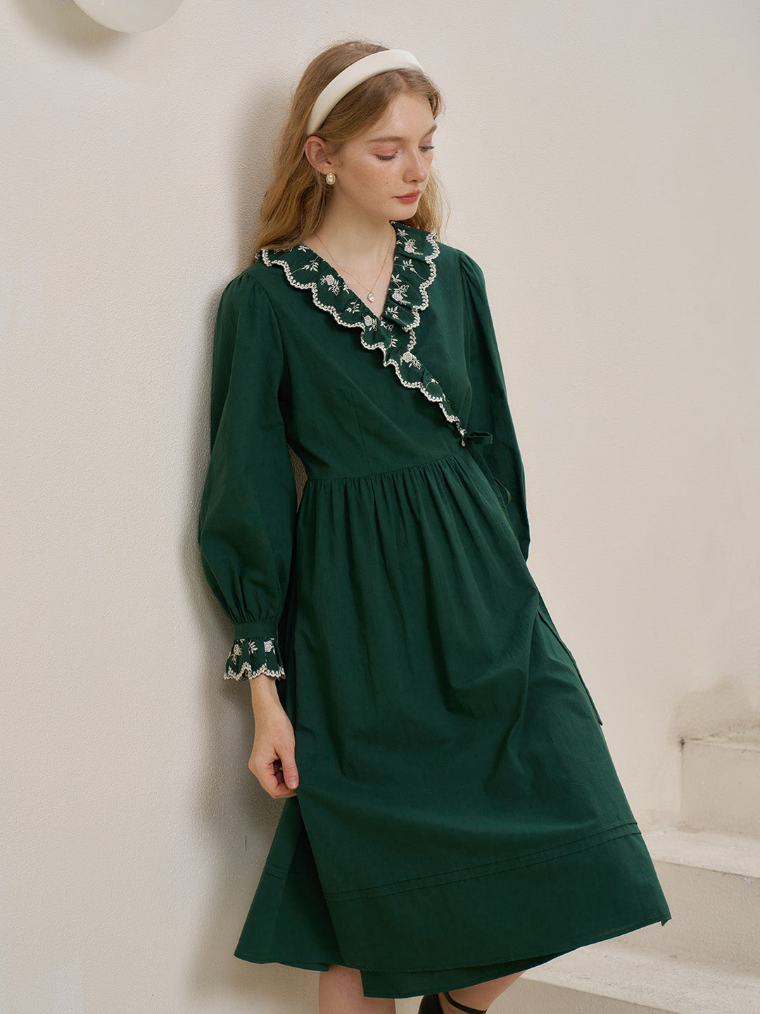 【Final Sale】Jemma V-neck Contrast Floral Embroidered Cotton Tea Dress