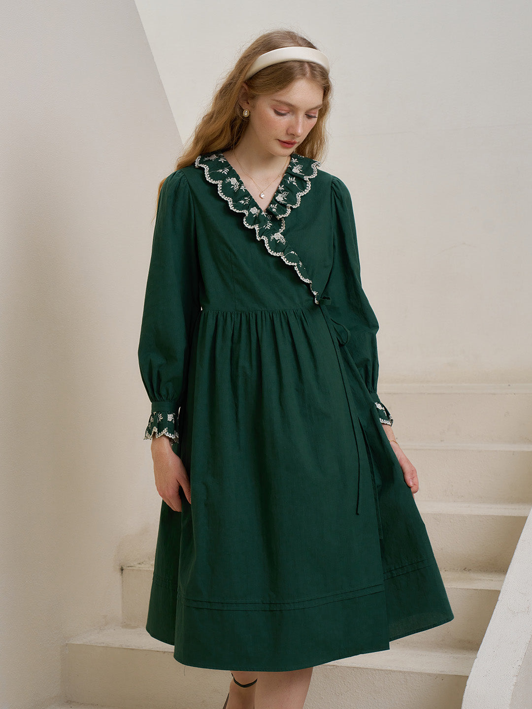 【Final Sale】Jemma V-neck Contrast Floral Embroidered Cotton Tea Dress