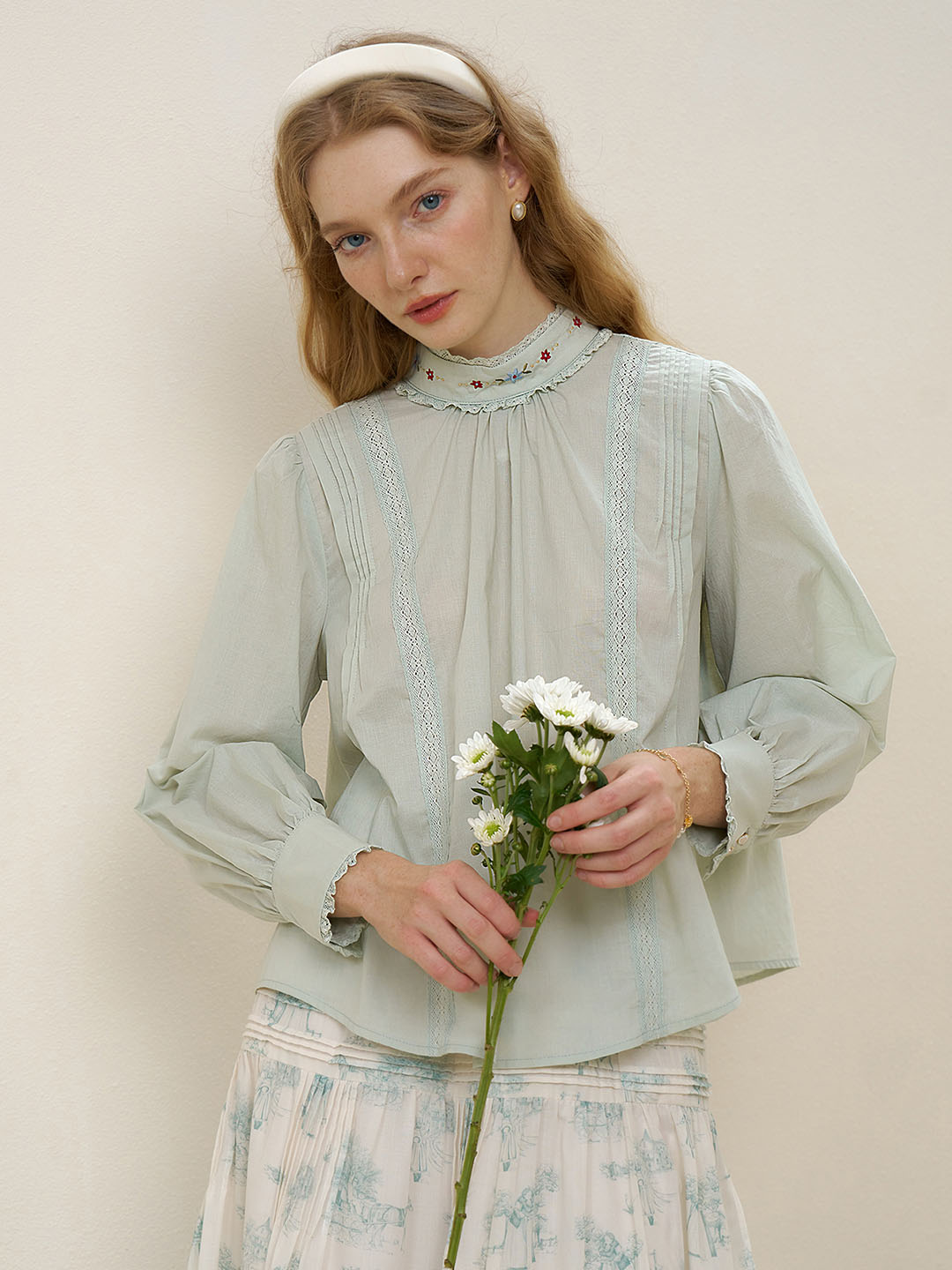 【Final Sale】Aylin Mock Neck Embroidered Shirt