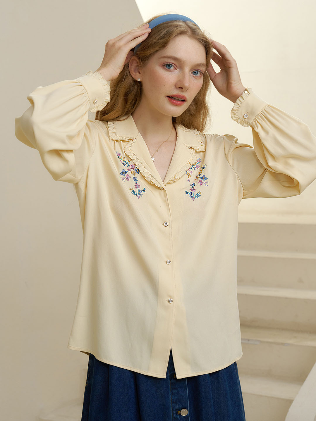 【Final Sale】Convallaria Floral Embroidered Light Yellow Puff Top