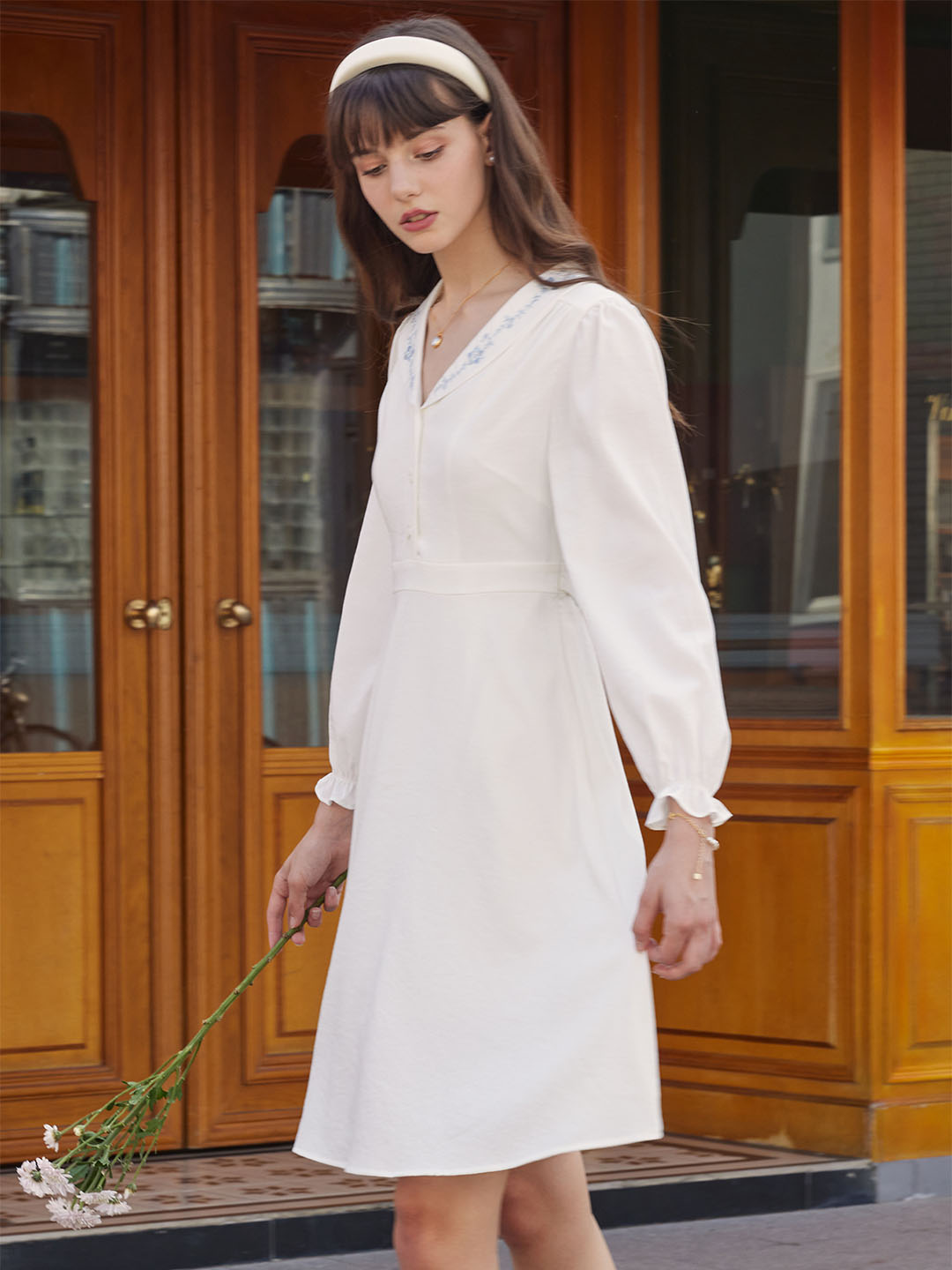 【Final Sale】Emiliana Sweet Embroidered Lapel Dress