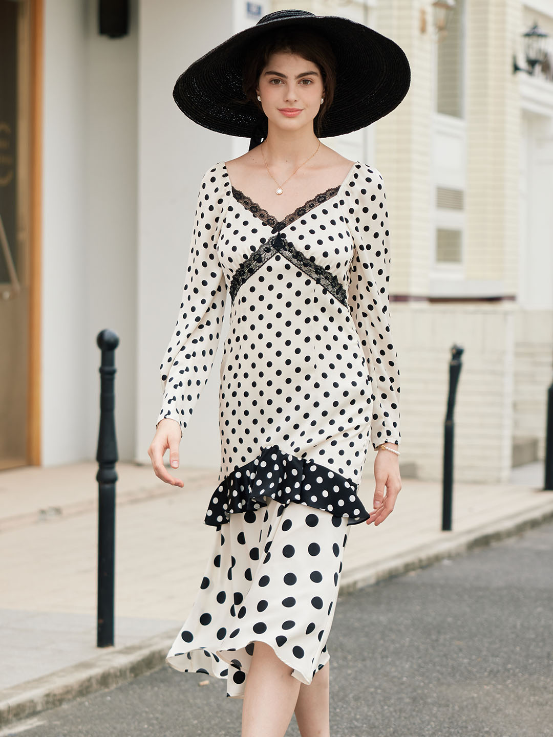 【Final Sale】Ainhoa Elegant V Neck Lace Stitching Polka Dot Color Contrast Dress