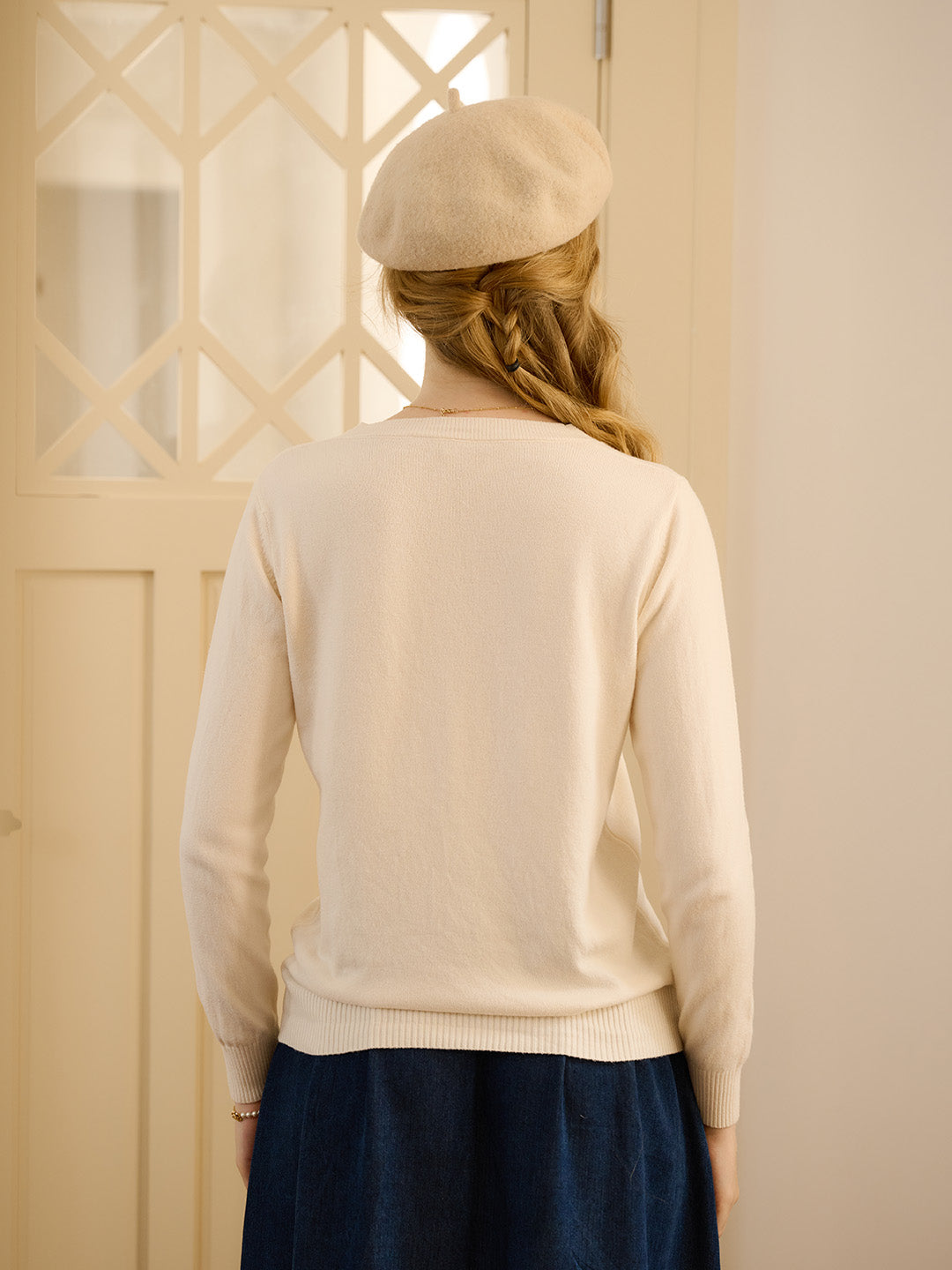 【Final Sale】Sarahi Simple Round Neck Embroidery Cardigan