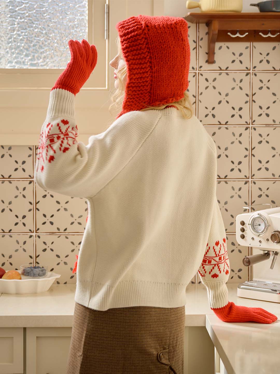 Sarah Contrast Crew Neck Pattern Sweater