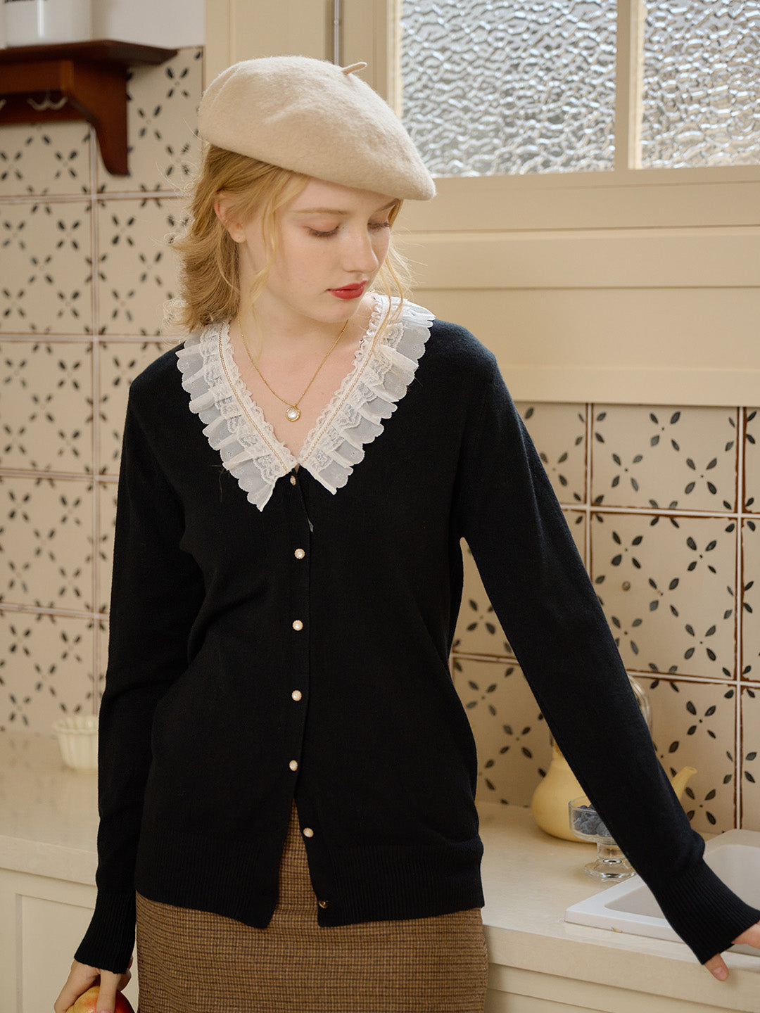 【Black Friday】Luisa Classic Round Neck Embroidery Pleated Top