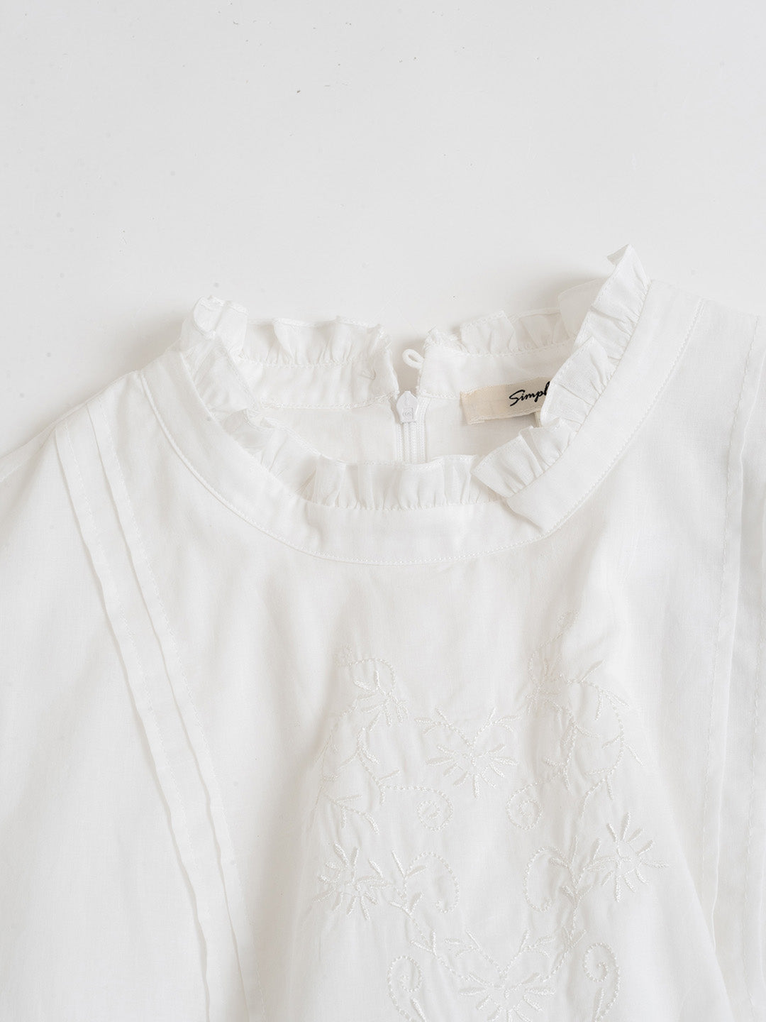 【Final Sale】Plus Size Afra White Stand-up Collar Bubble Sleeve Dress