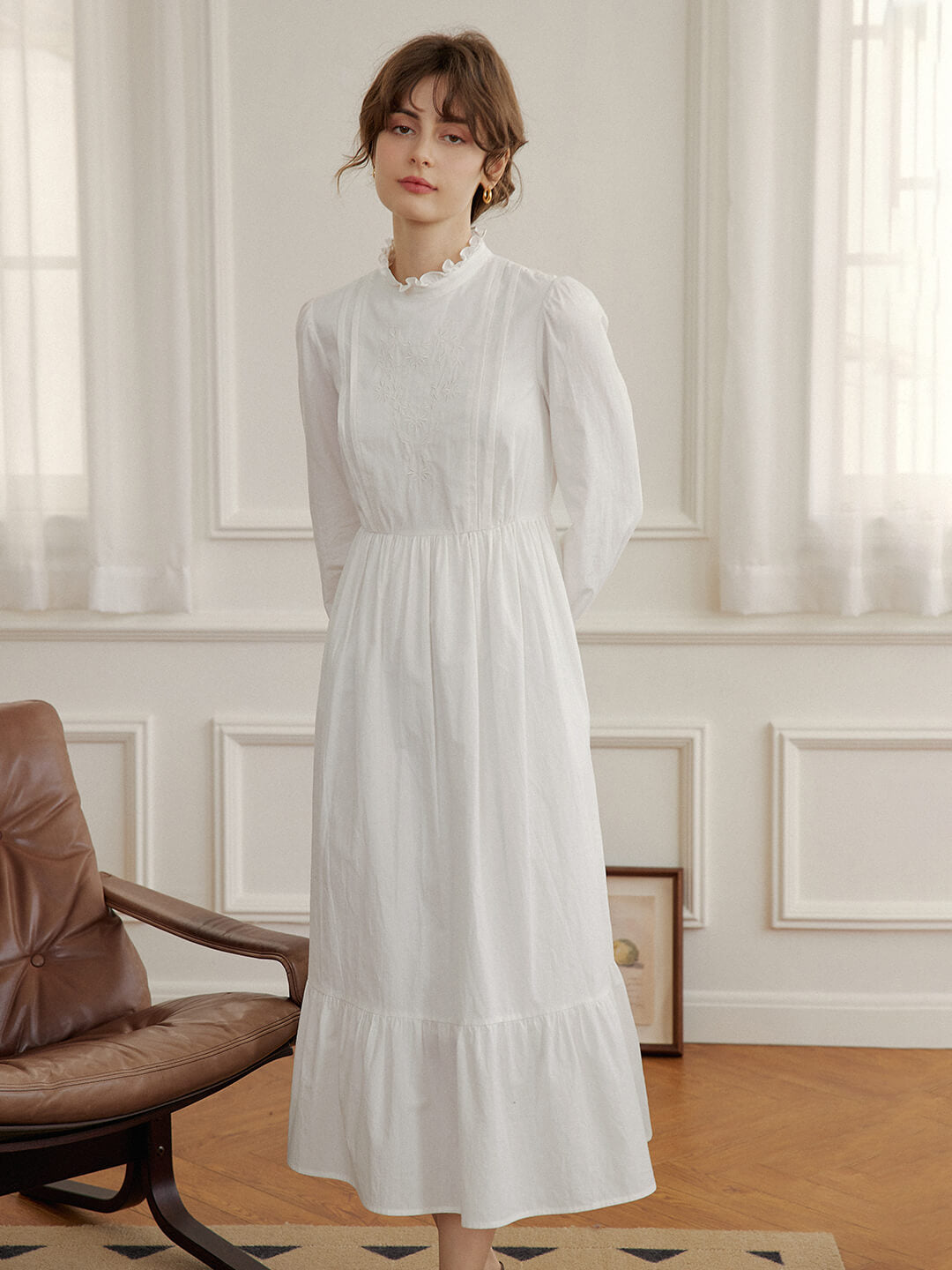 Afra White Stand-up Collar Bubble Sleeve Dress