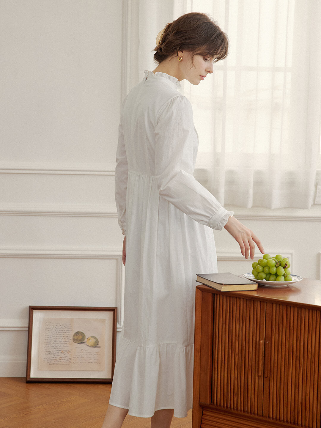 Afra White Stand-up Collar Bubble Sleeve Dress