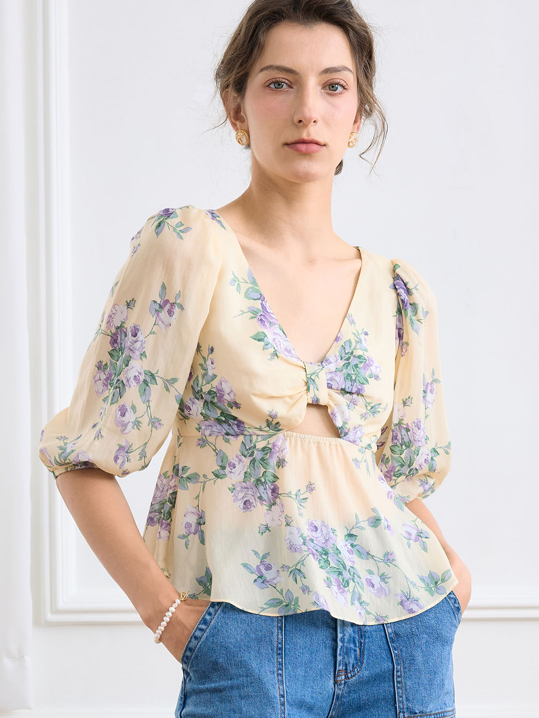 【Final Sale】Mina Floral Print Cut Out Lantern Sleeve Peplum Blouse