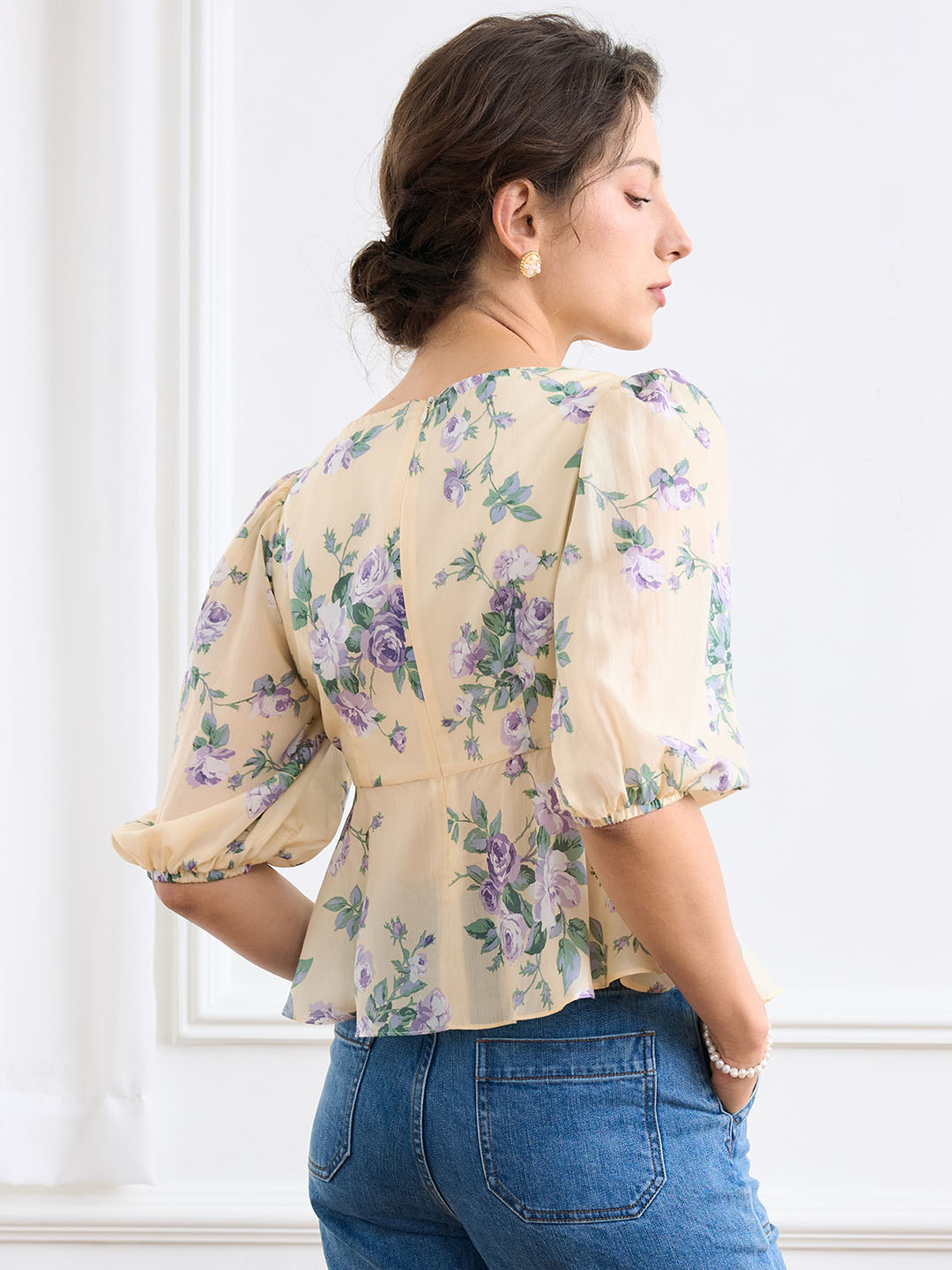 【Final Sale】Mina Floral Print Cut Out Lantern Sleeve Peplum Blouse