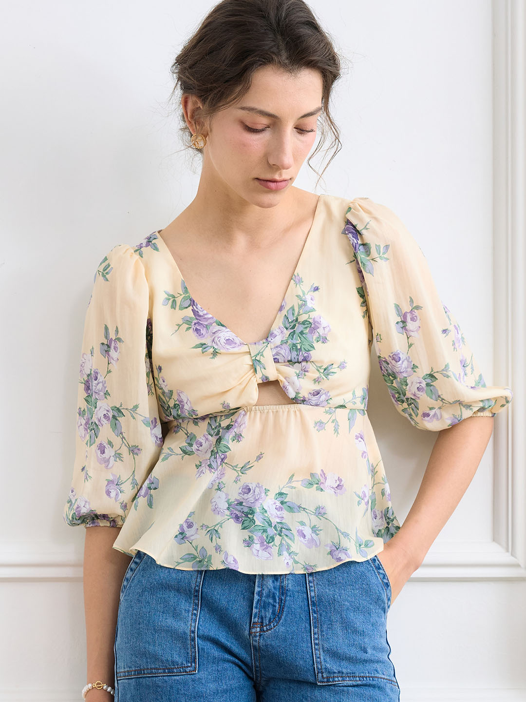 【Final Sale】Mina Floral Print Cut Out Lantern Sleeve Peplum Blouse