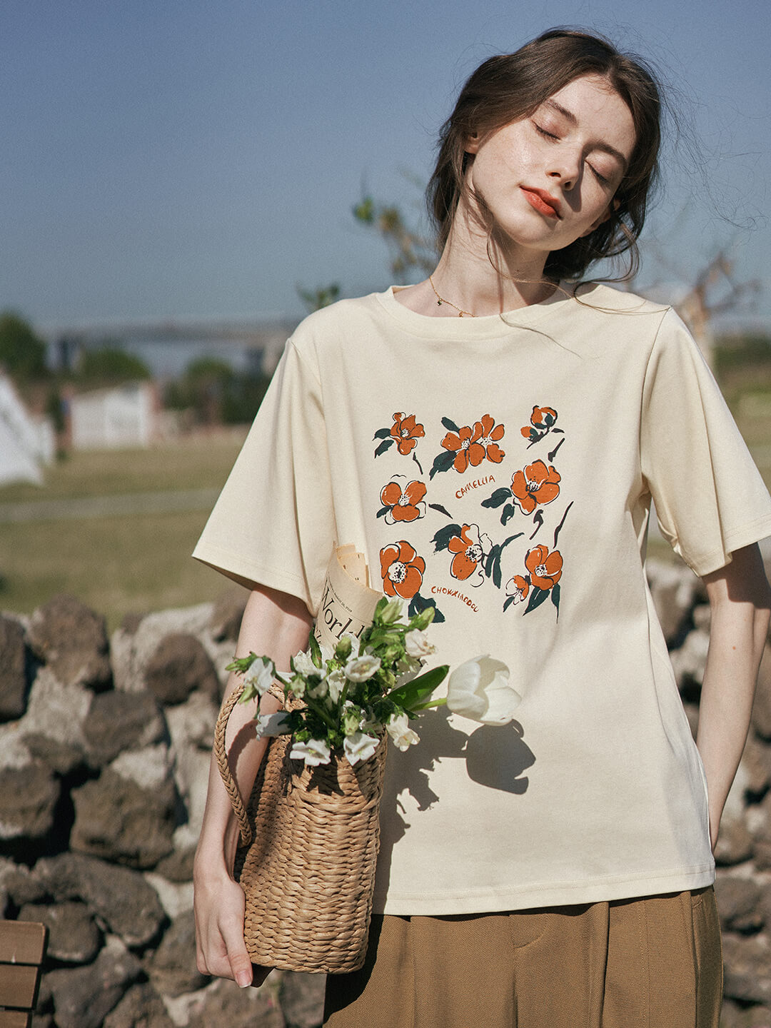 Camellia Chowxiaodou Graphic T-Shirt/Simple Retro/55165